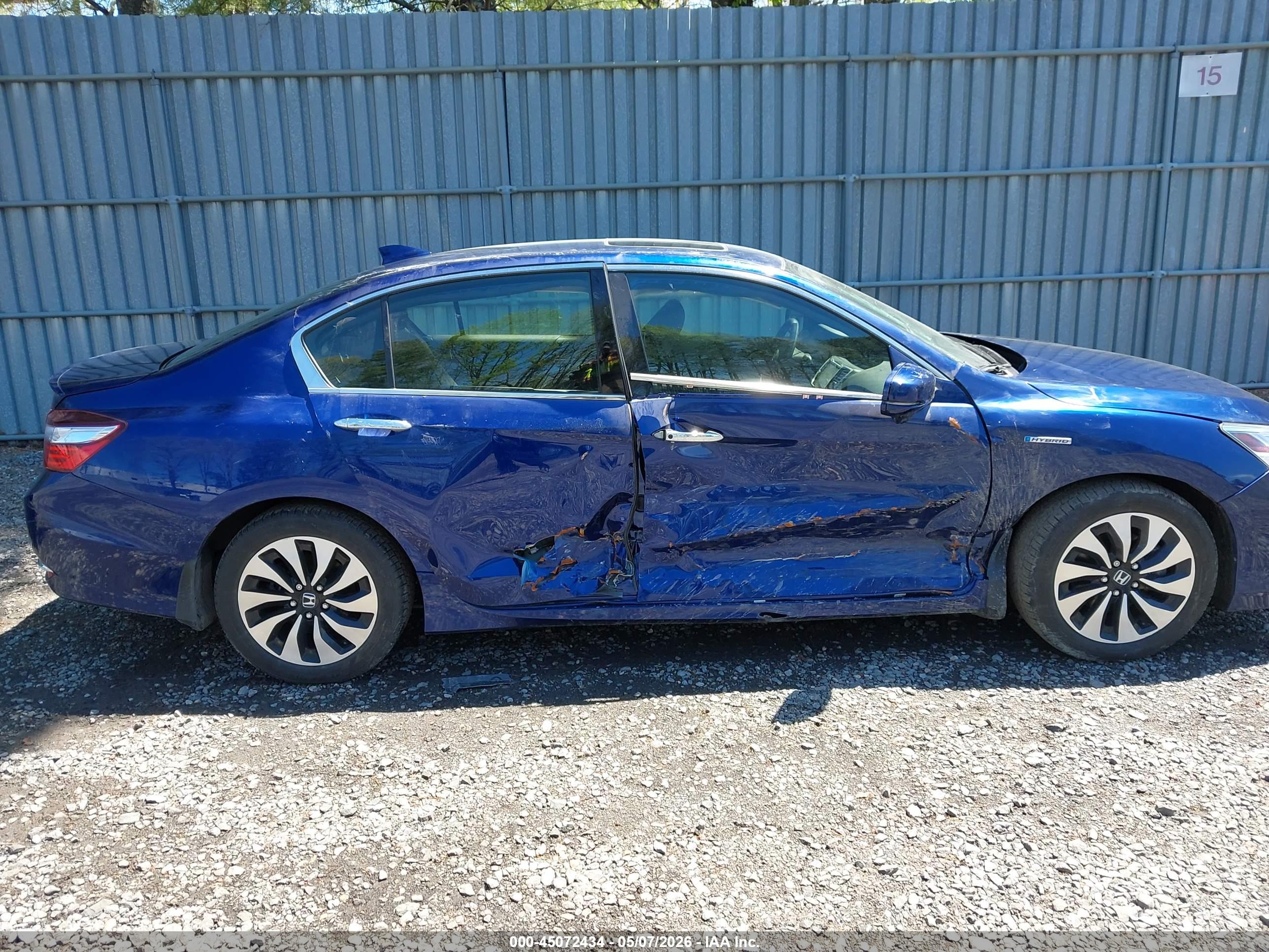 HONDA ACCORD image 6