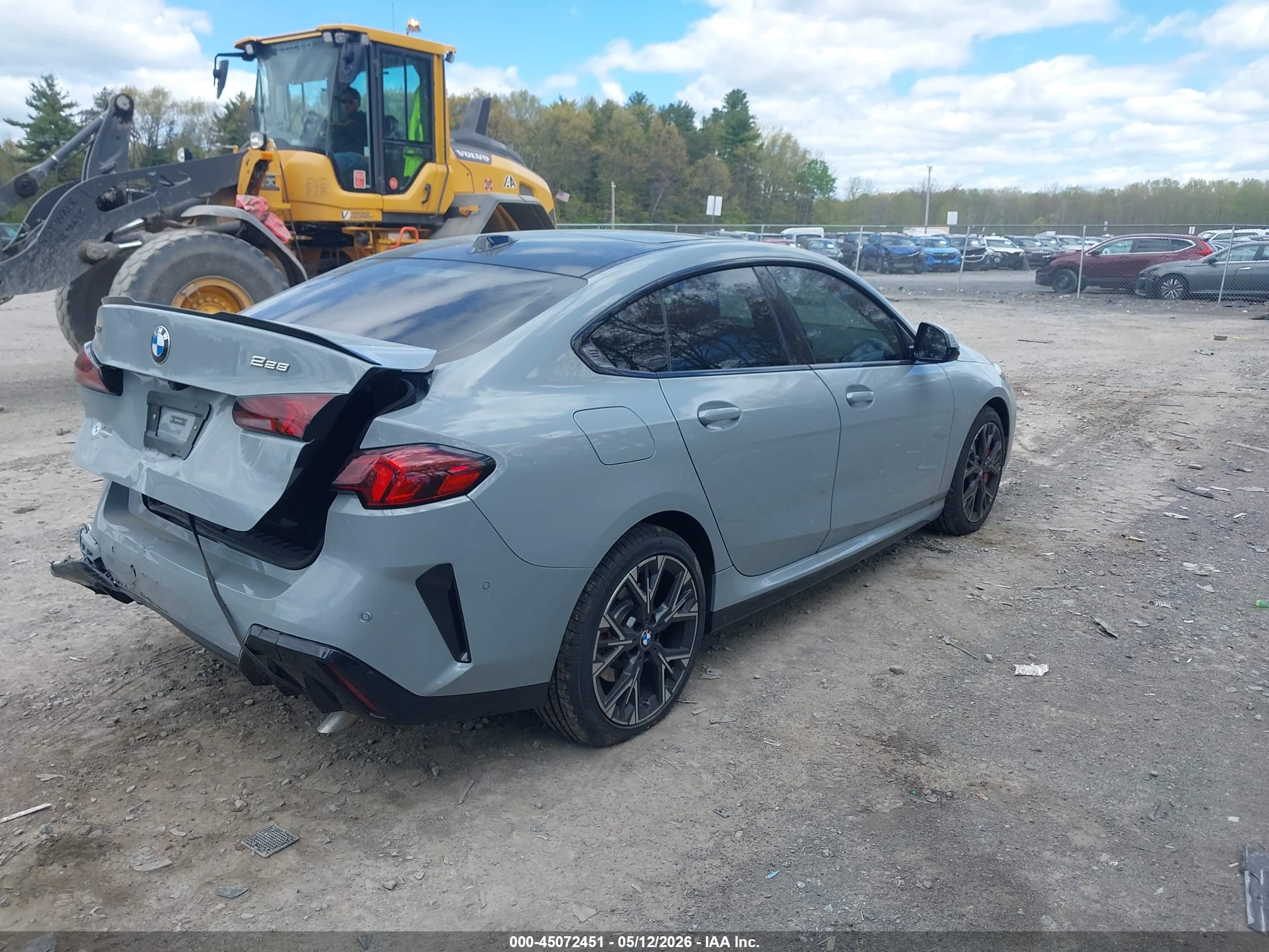 BMW 228 image 4