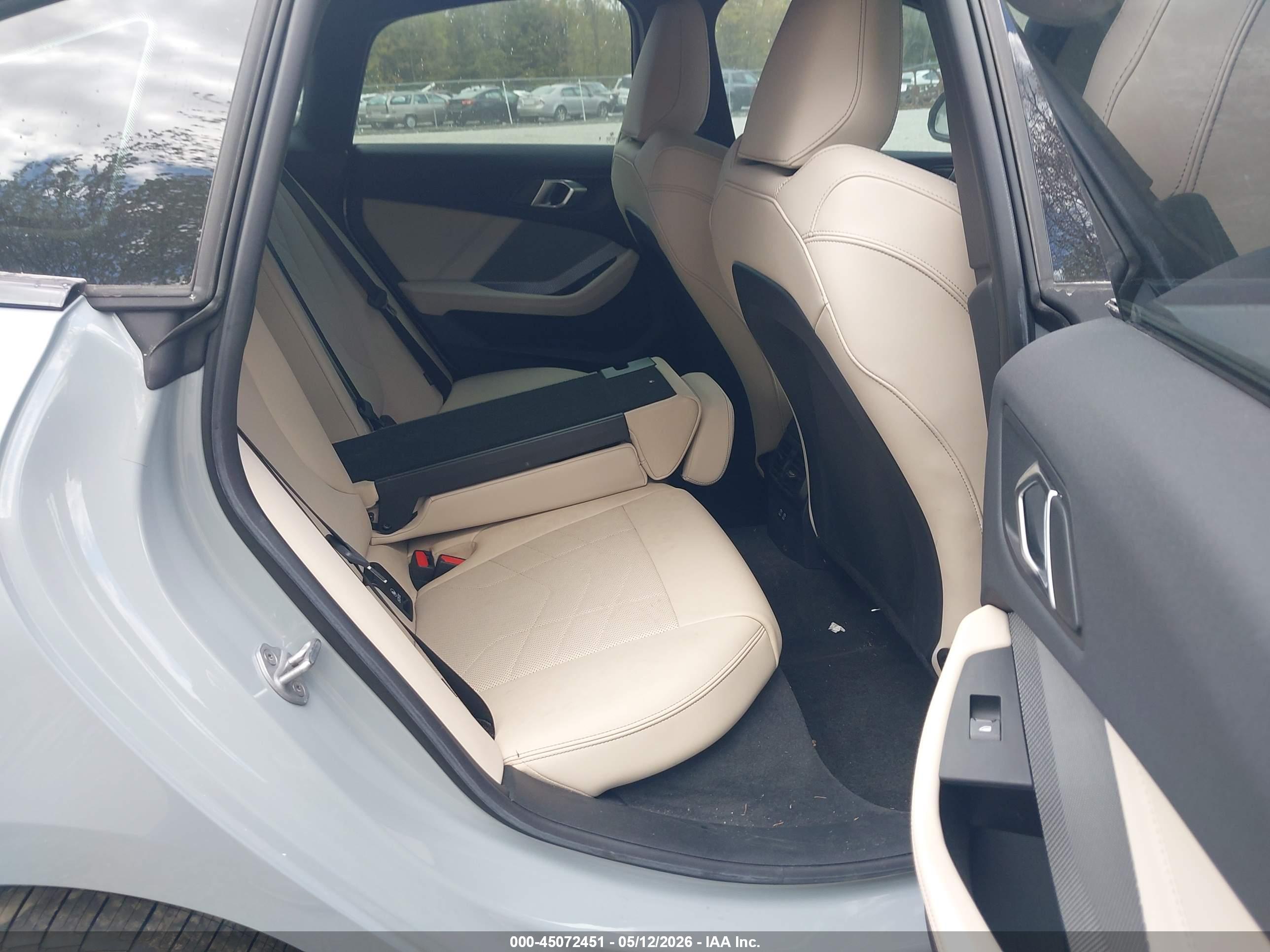 BMW 228 image 8