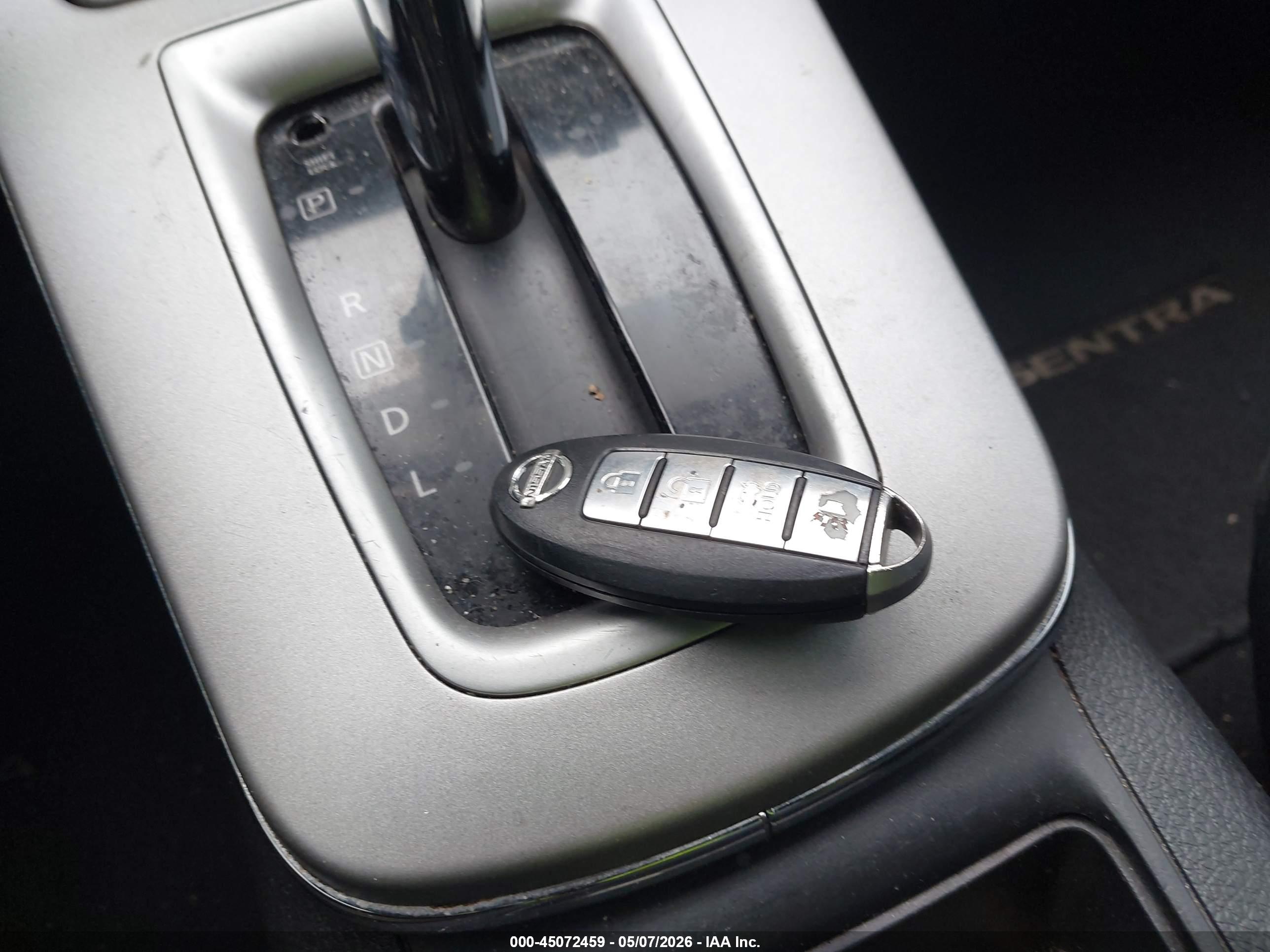 NISSAN SENTRA image 11