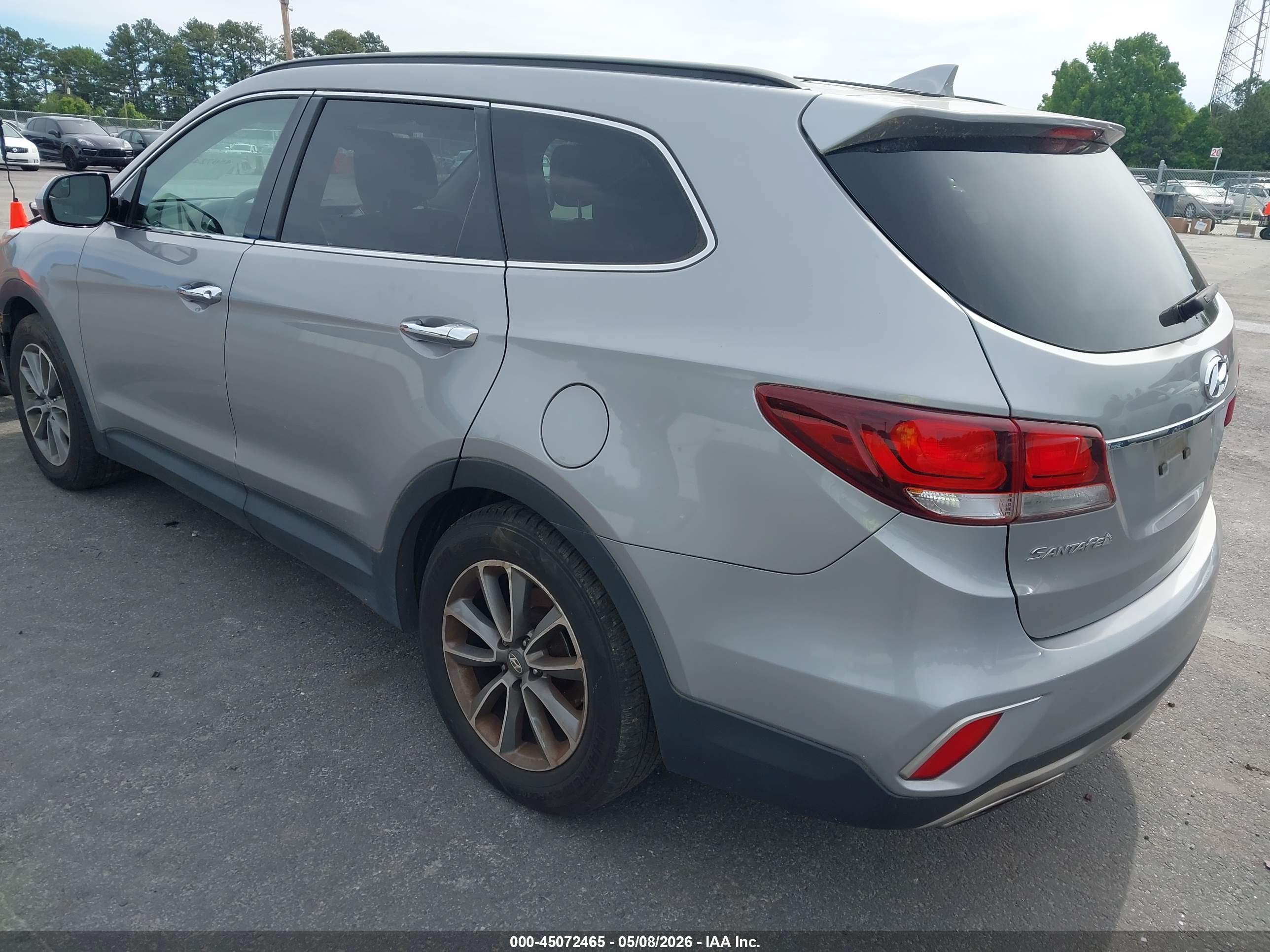 HYUNDAI SANTA image 3