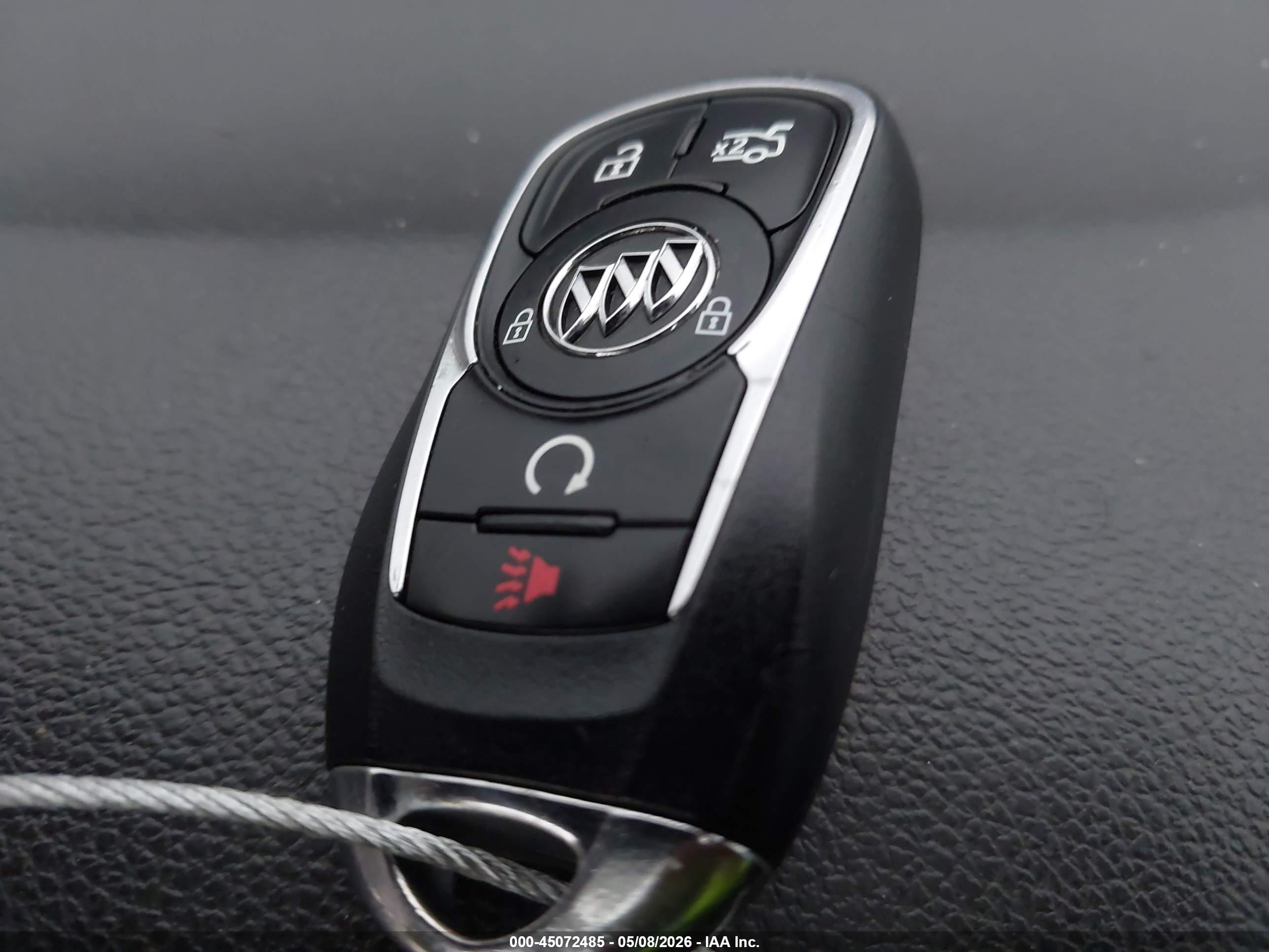 BUICK LACROSSE image 11