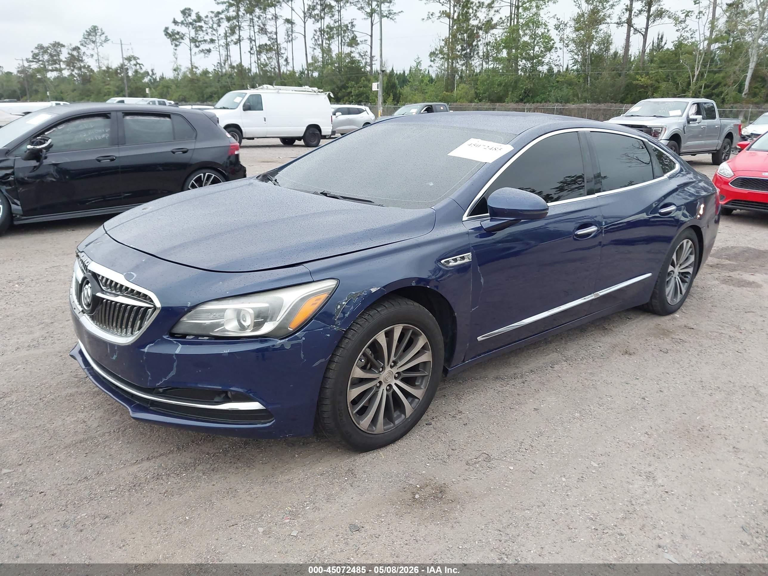 BUICK LACROSSE image 2