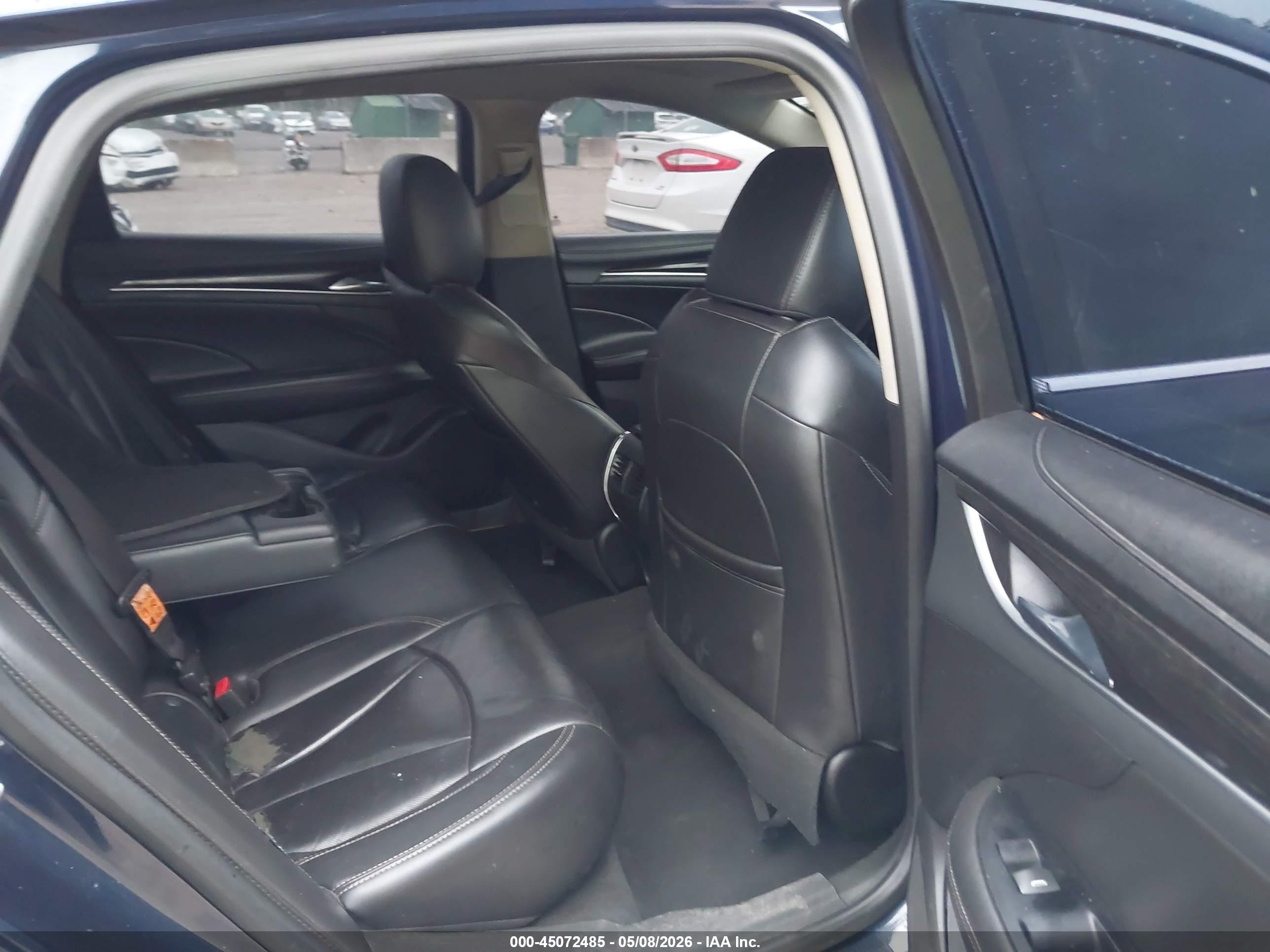 BUICK LACROSSE image 8