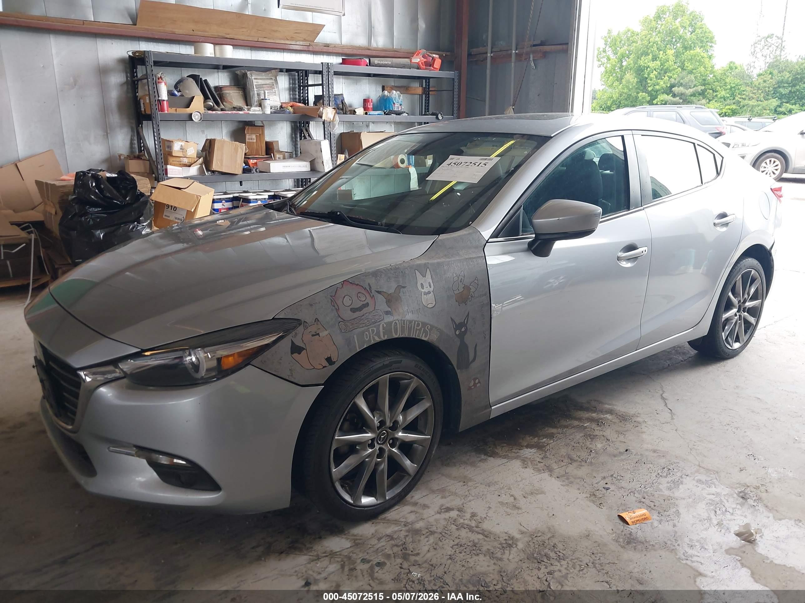 MAZDA MAZDA3 image 2