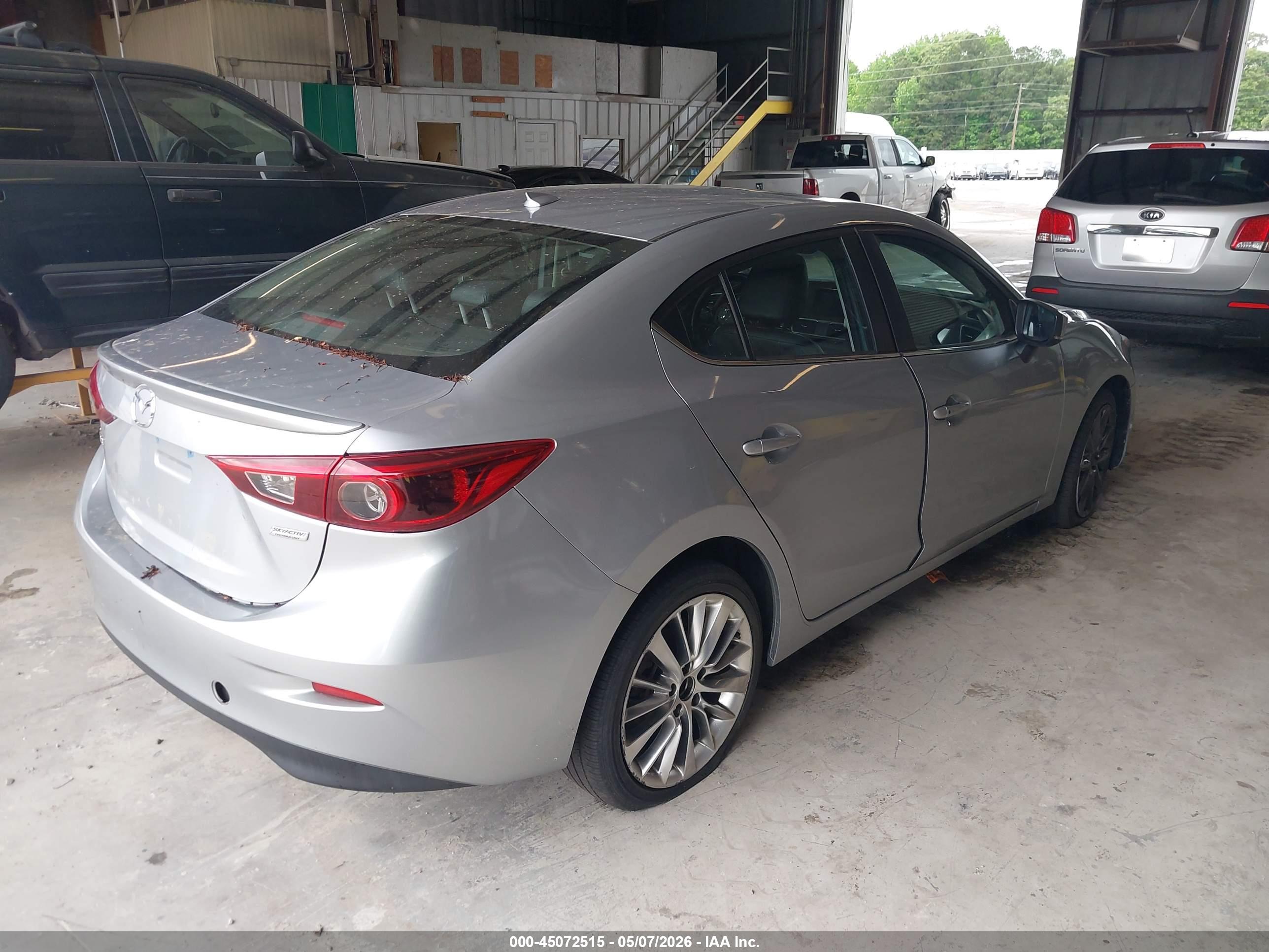 MAZDA MAZDA3 image 4