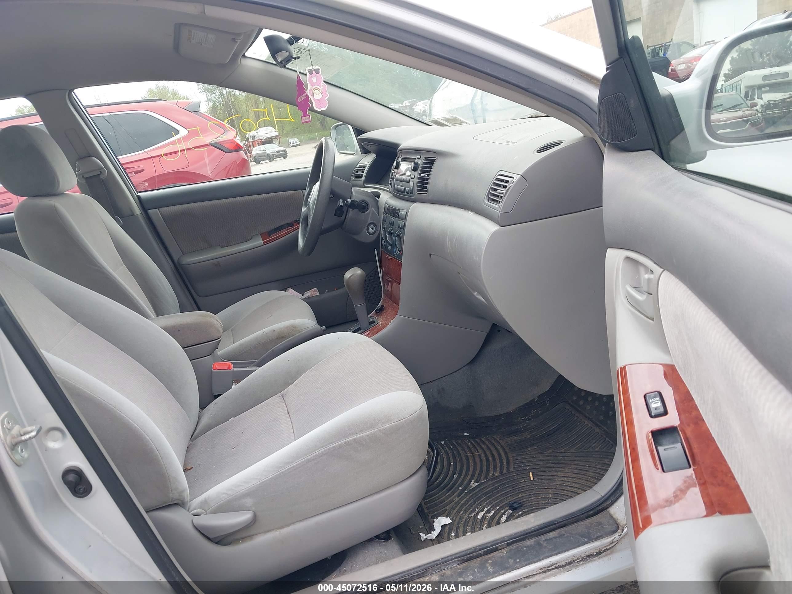 TOYOTA COROLLA image 5