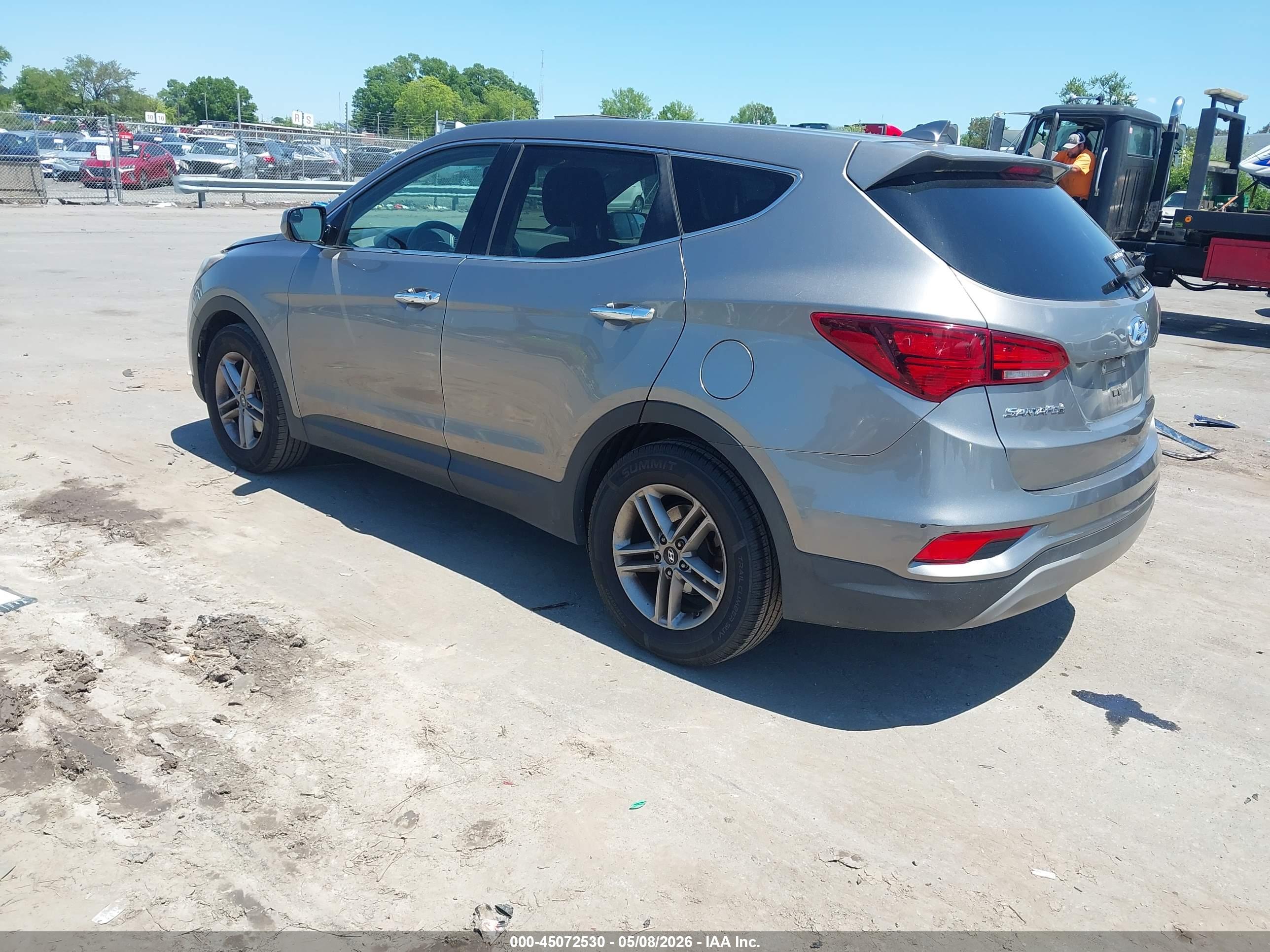HYUNDAI SANTA image 3