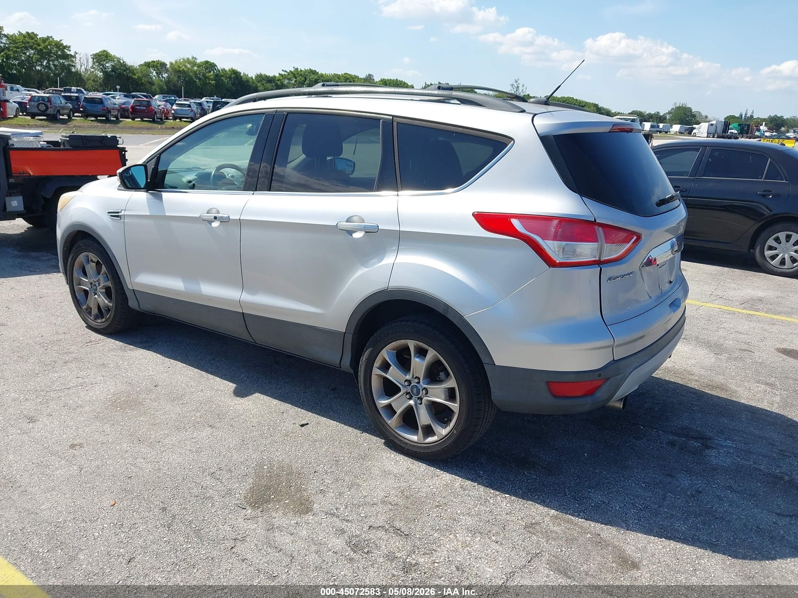 FORD ESCAPE image 3