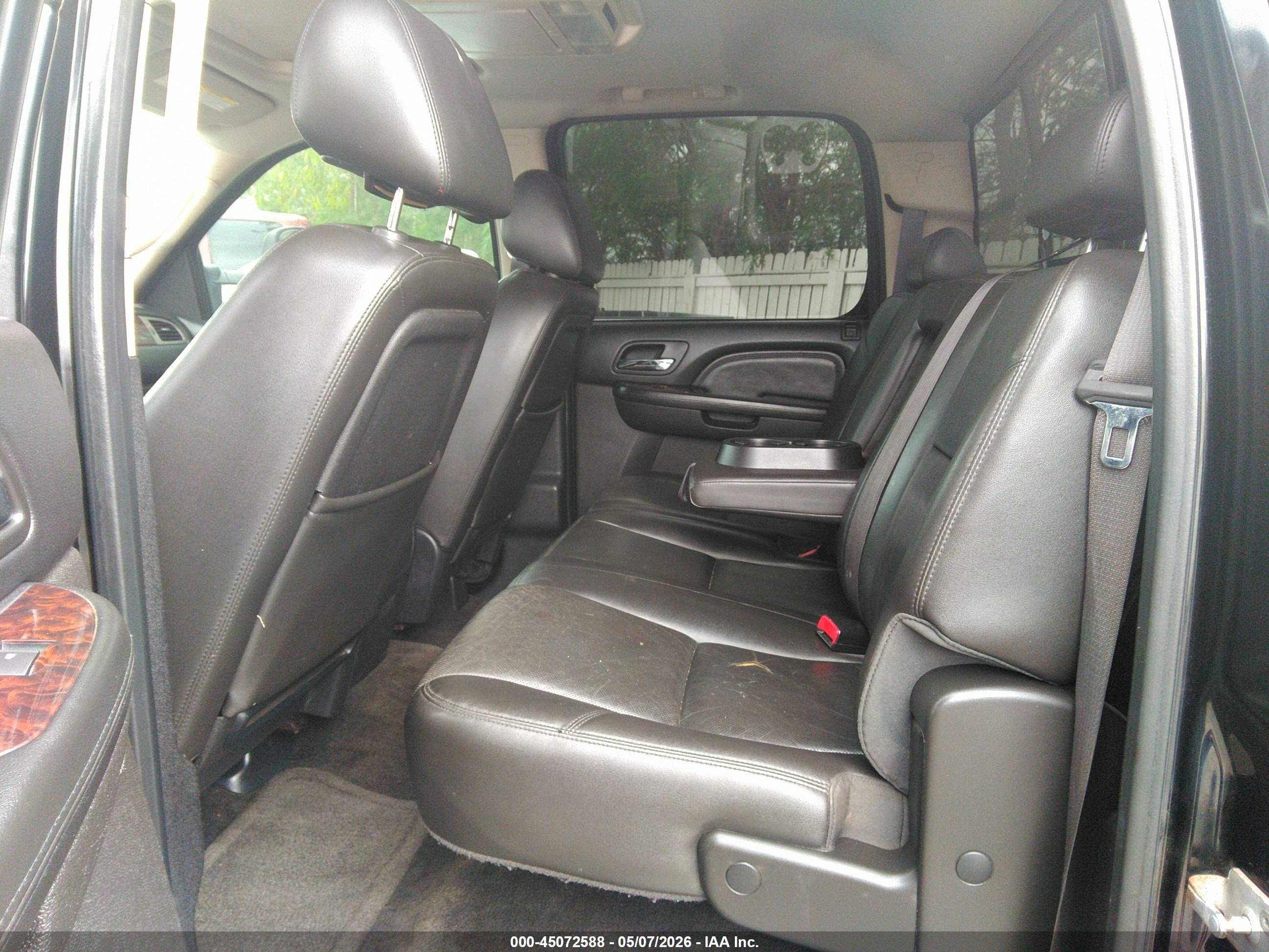 GMC SIERRA image 7