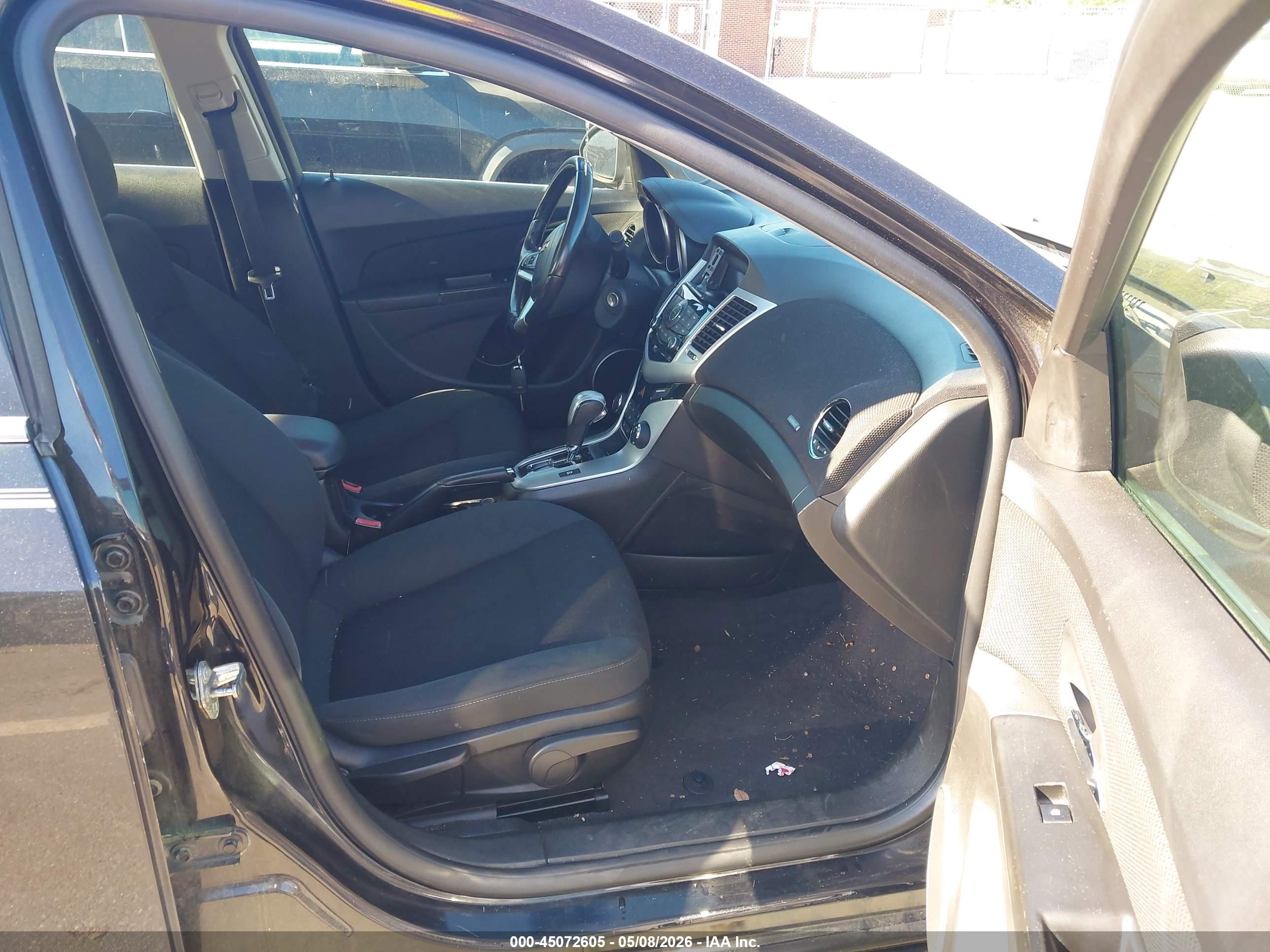 CHEVROLET CRUZE image 5