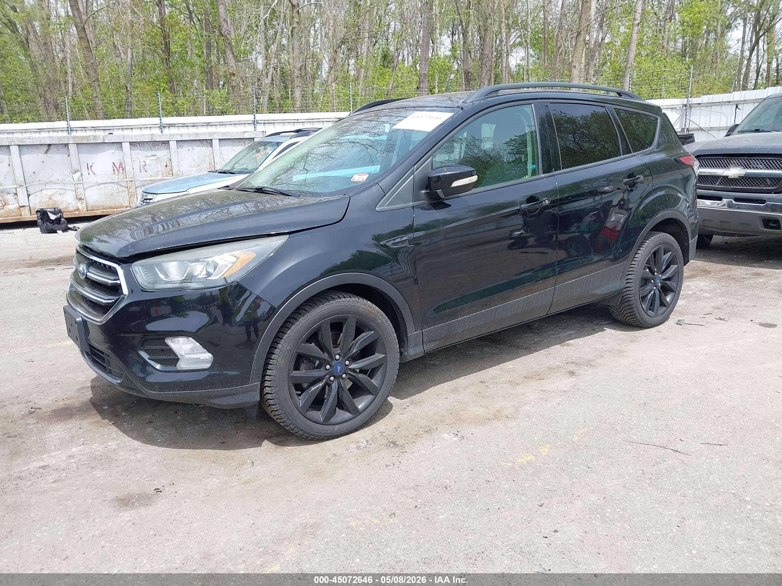 FORD ESCAPE image 2