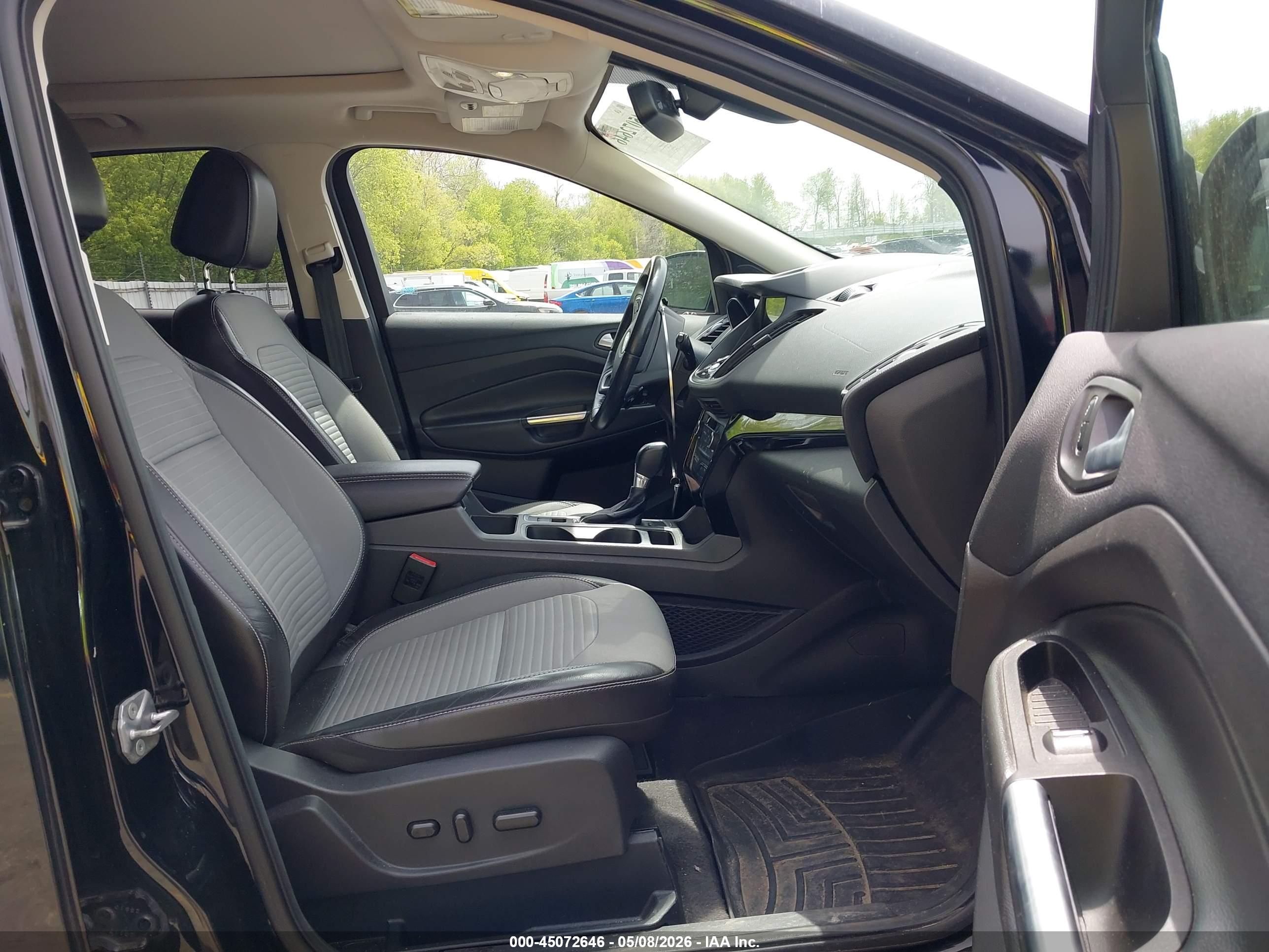 FORD ESCAPE image 5