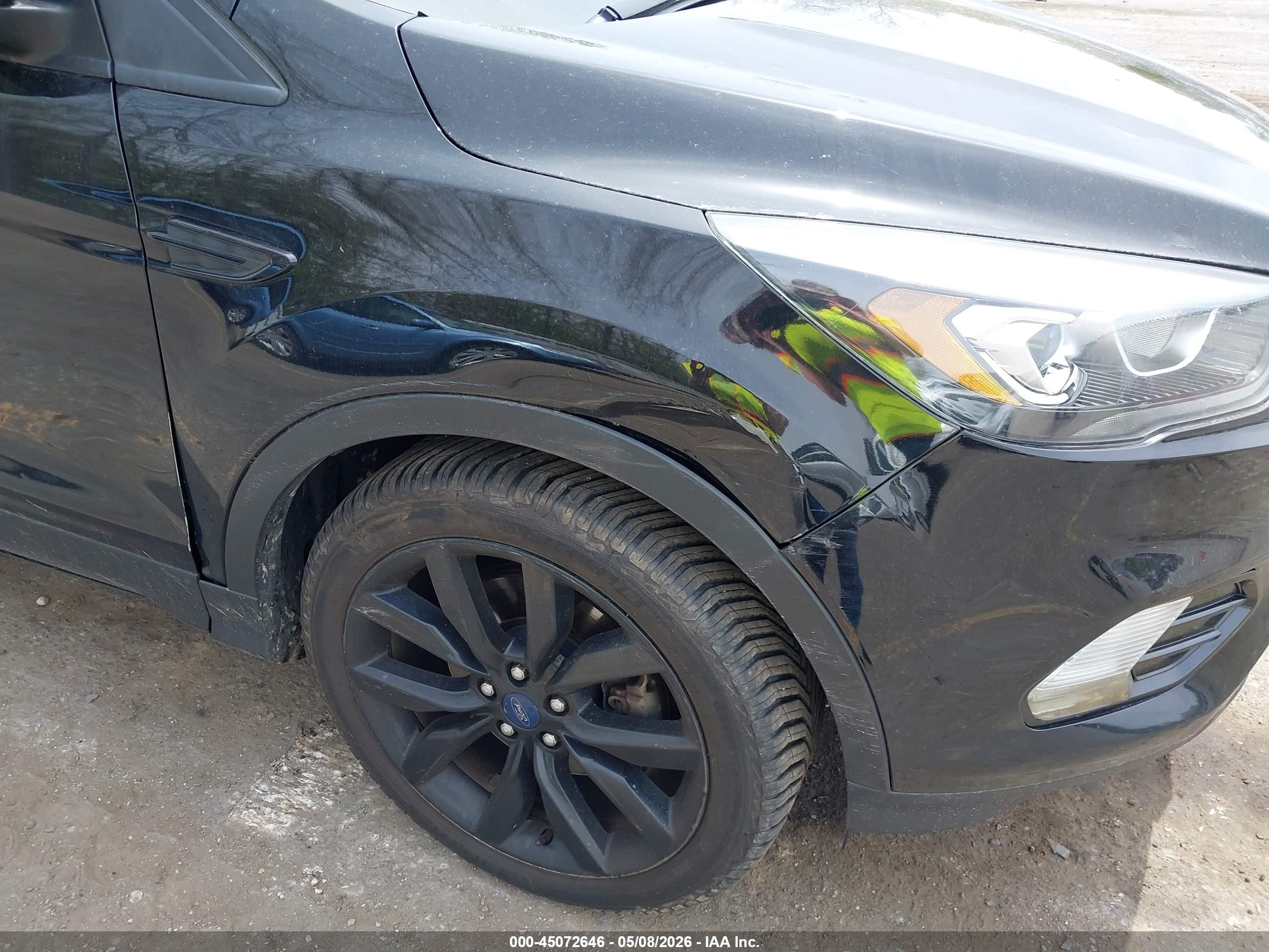 FORD ESCAPE image 6