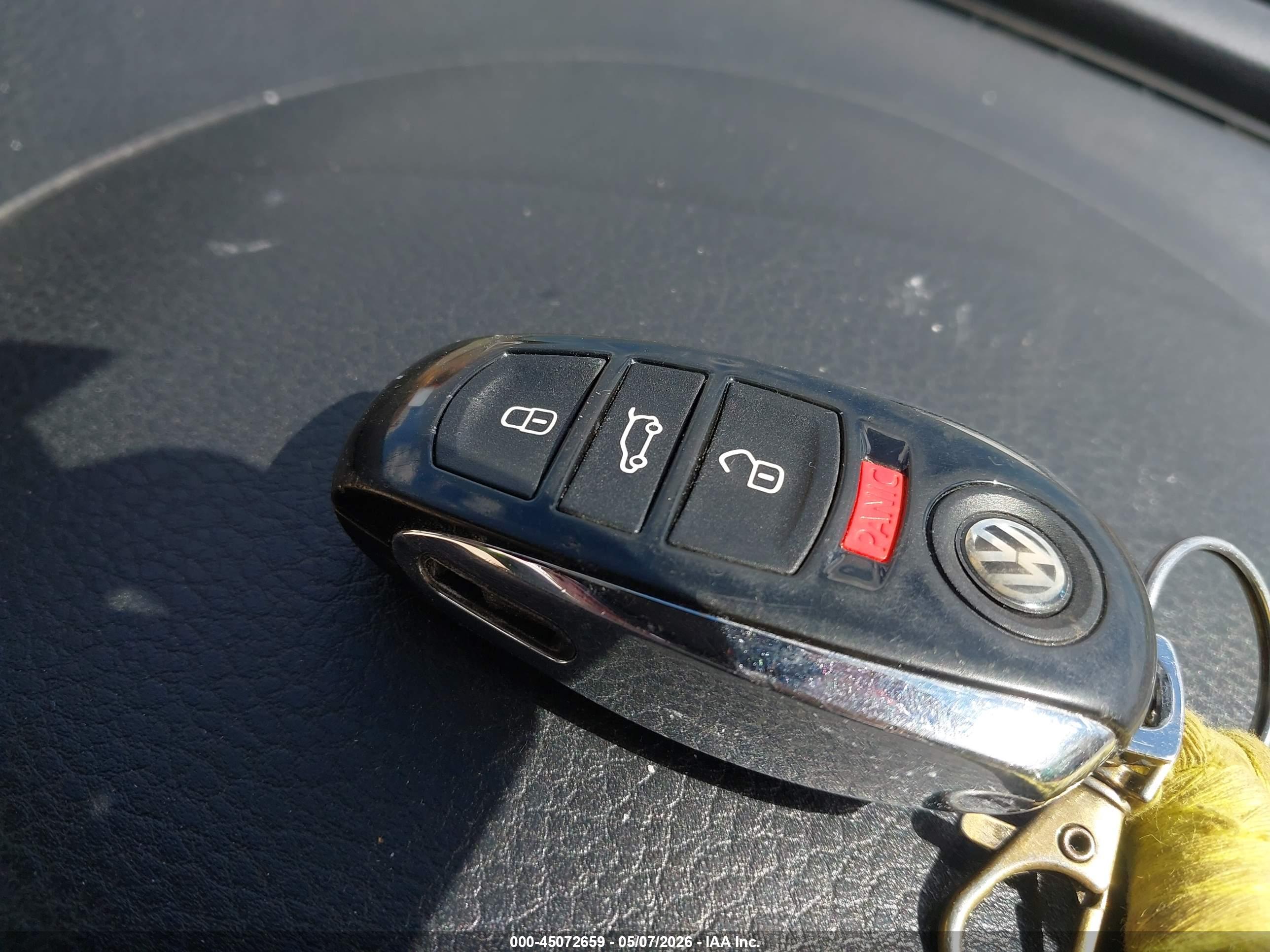 VOLKSWAGEN TOUAREG image 11