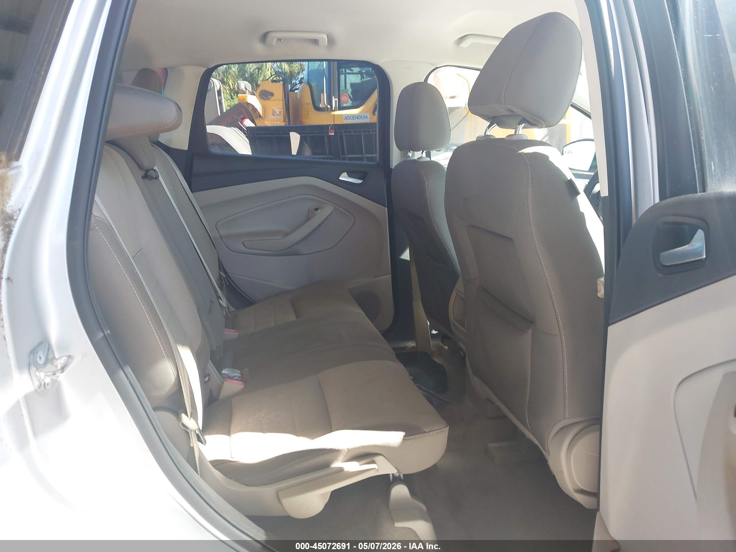 FORD ESCAPE image 8
