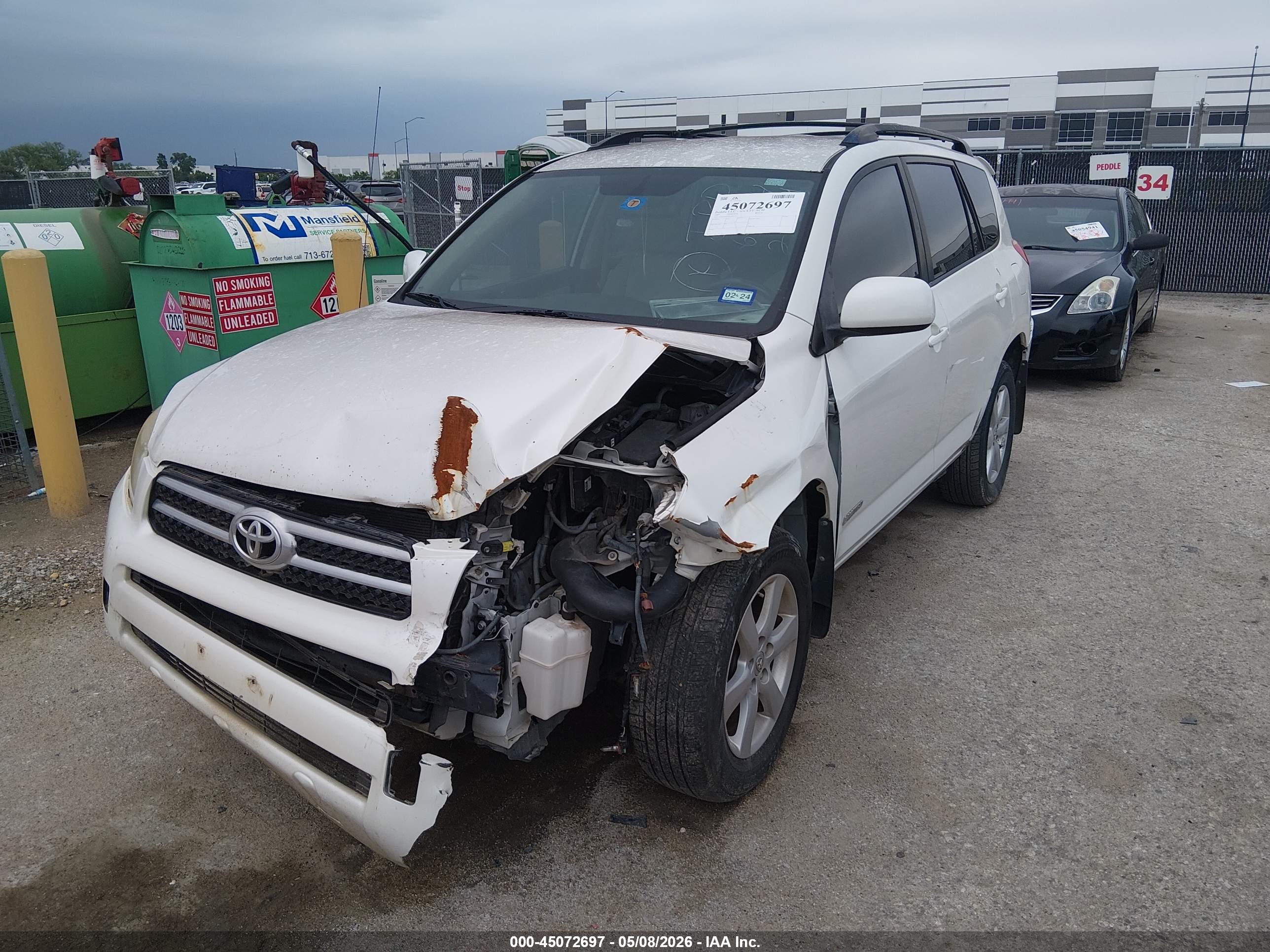 TOYOTA RAV4 image 6