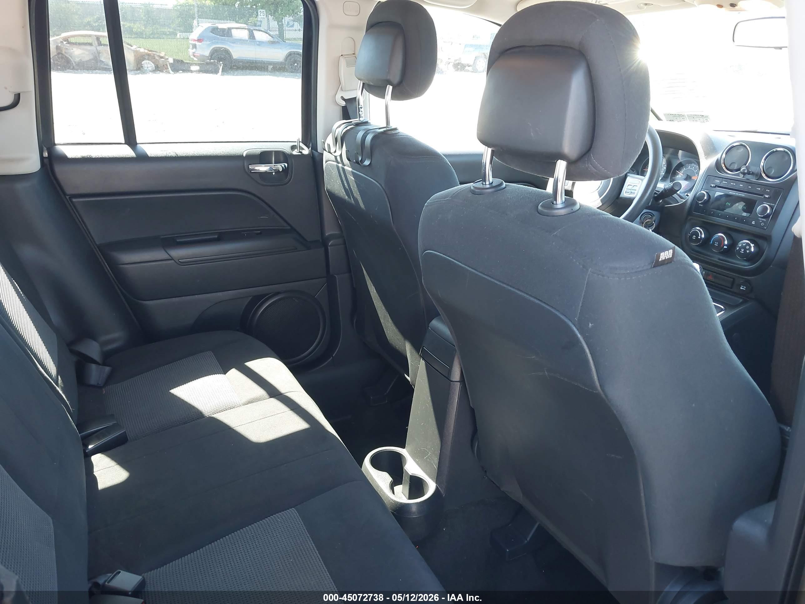 JEEP COMPASS image 8