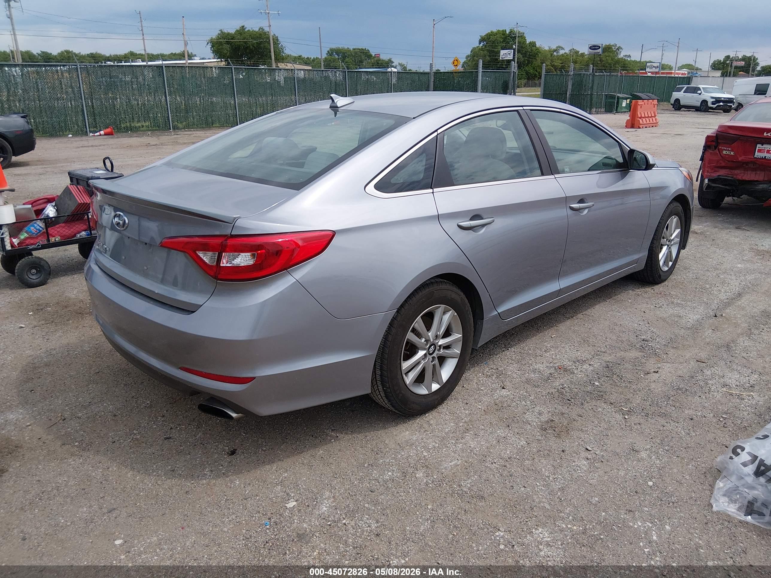 HYUNDAI SONATA image 4