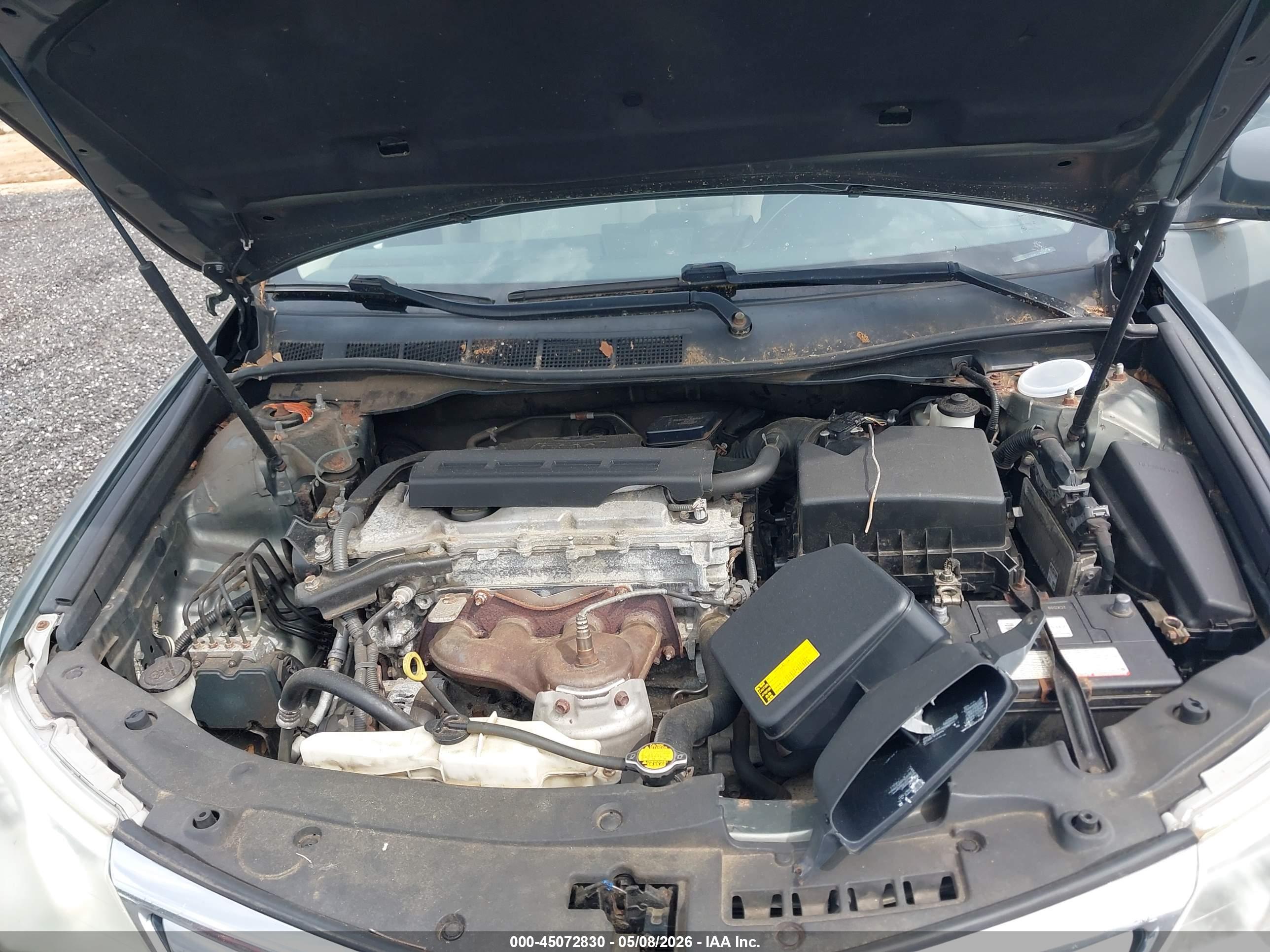 TOYOTA CAMRY image 6