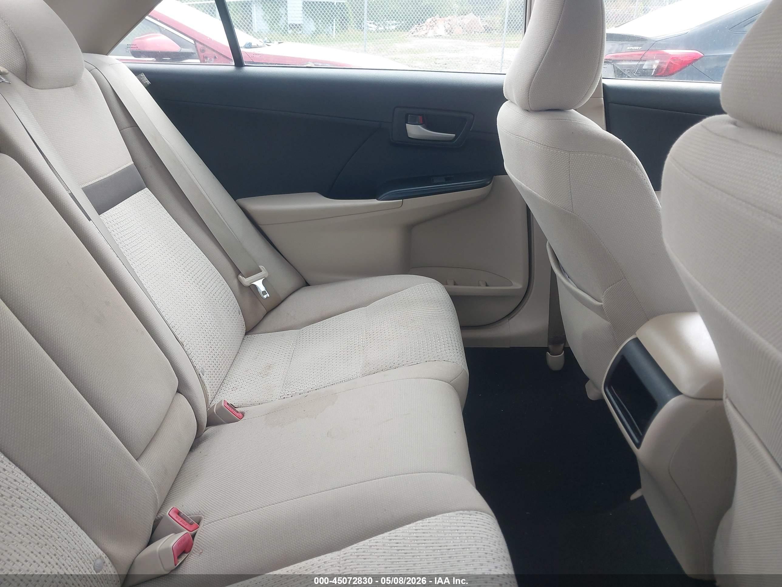 TOYOTA CAMRY image 8
