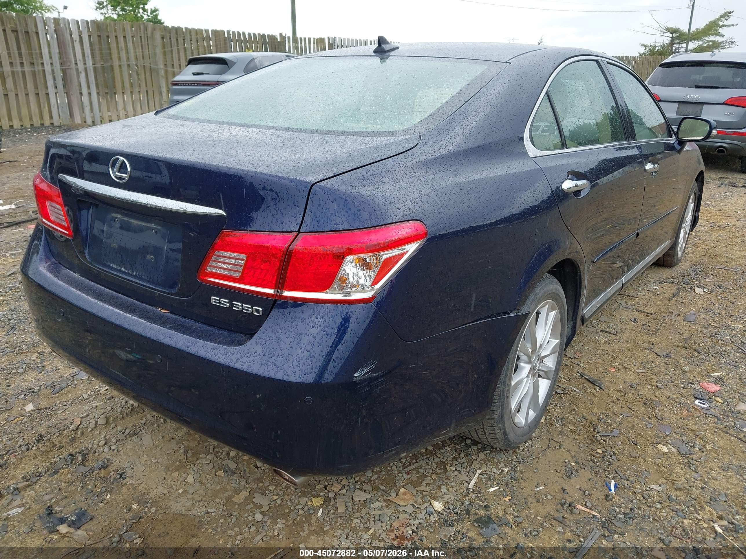 LEXUS ES image 4