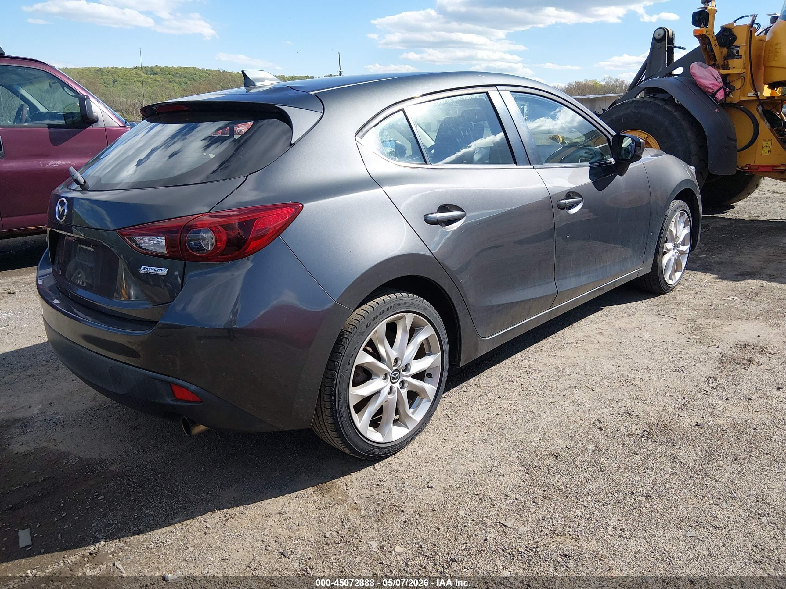 MAZDA MAZDA3 image 4