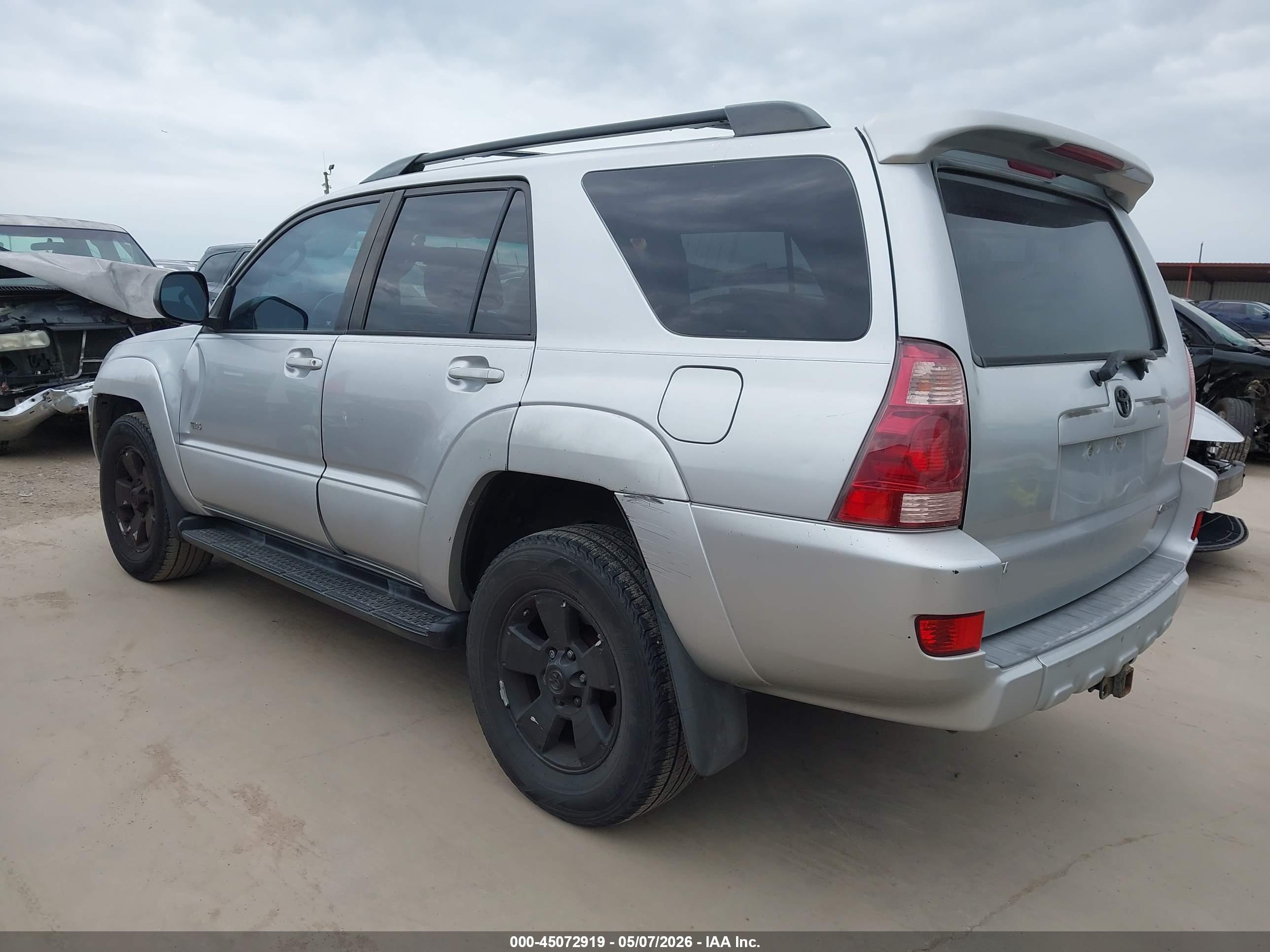 TOYOTA 4RUNNER image 3