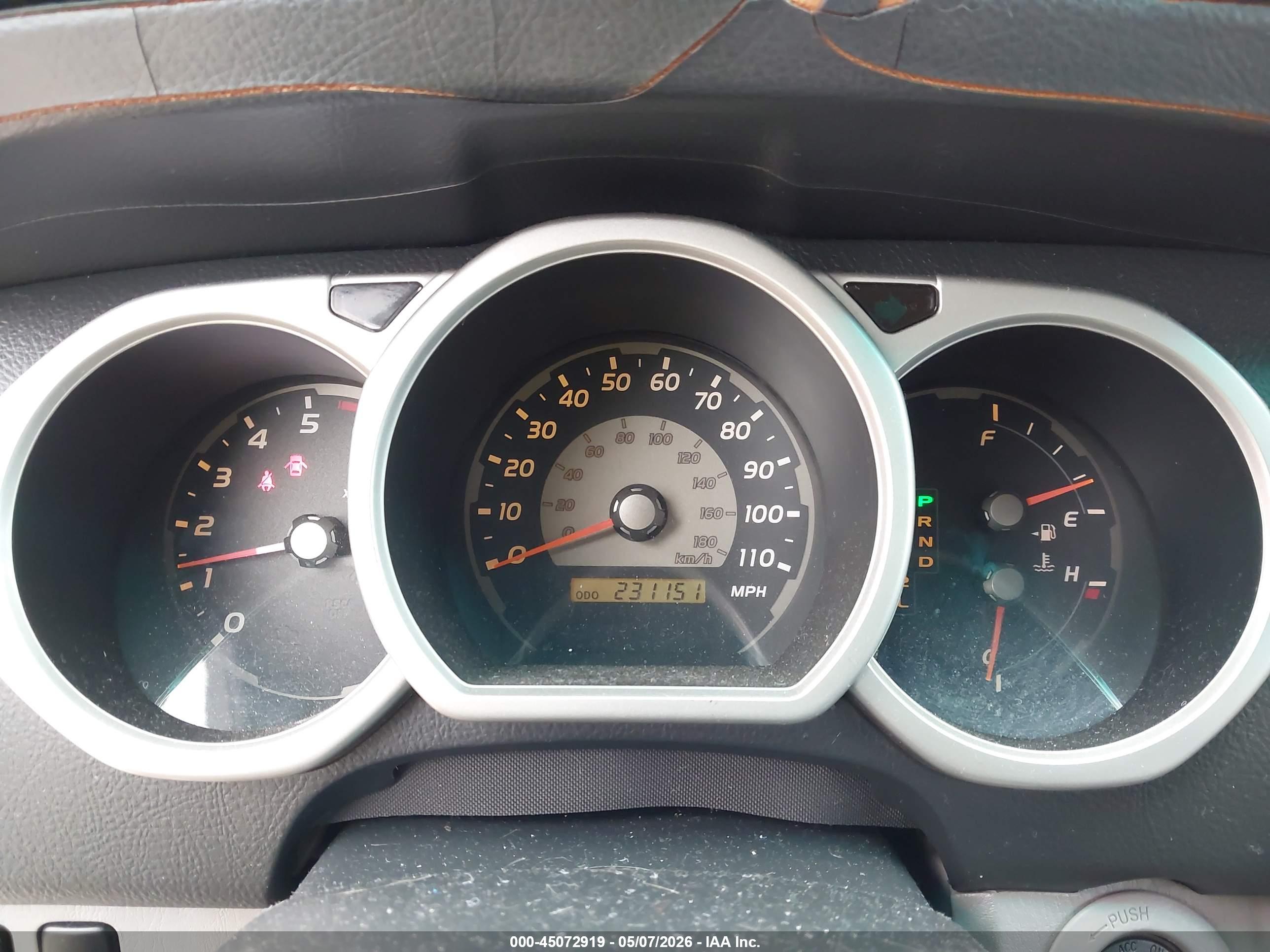 TOYOTA 4RUNNER image 7