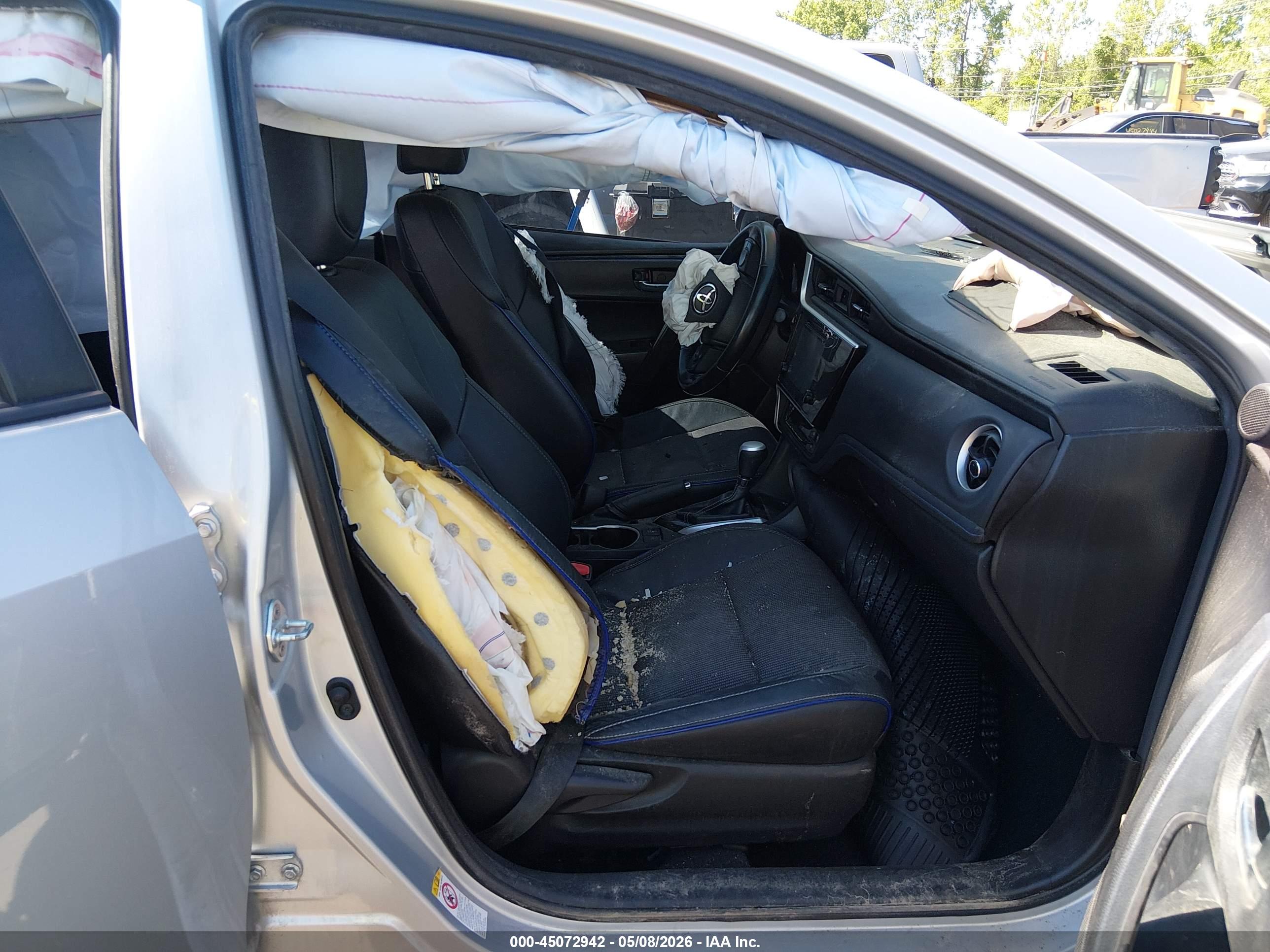 TOYOTA COROLLA image 5