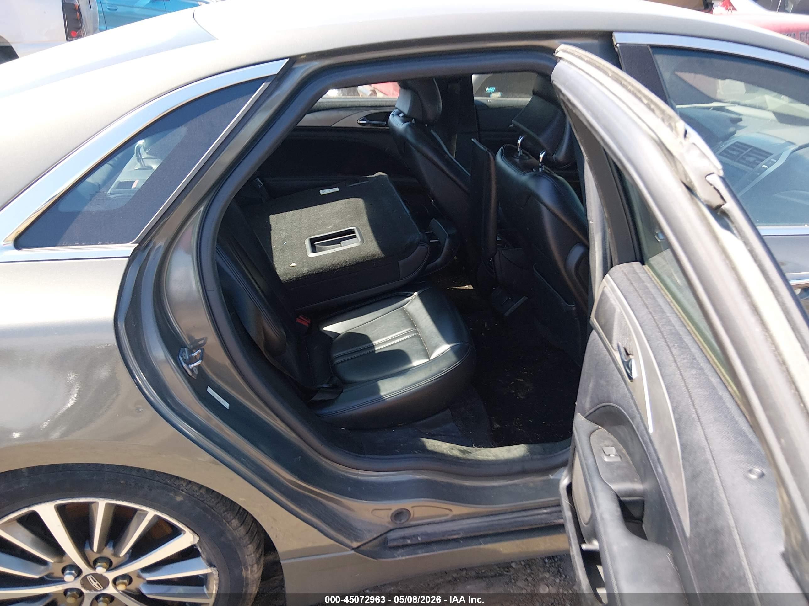 LINCOLN MKZ image 8