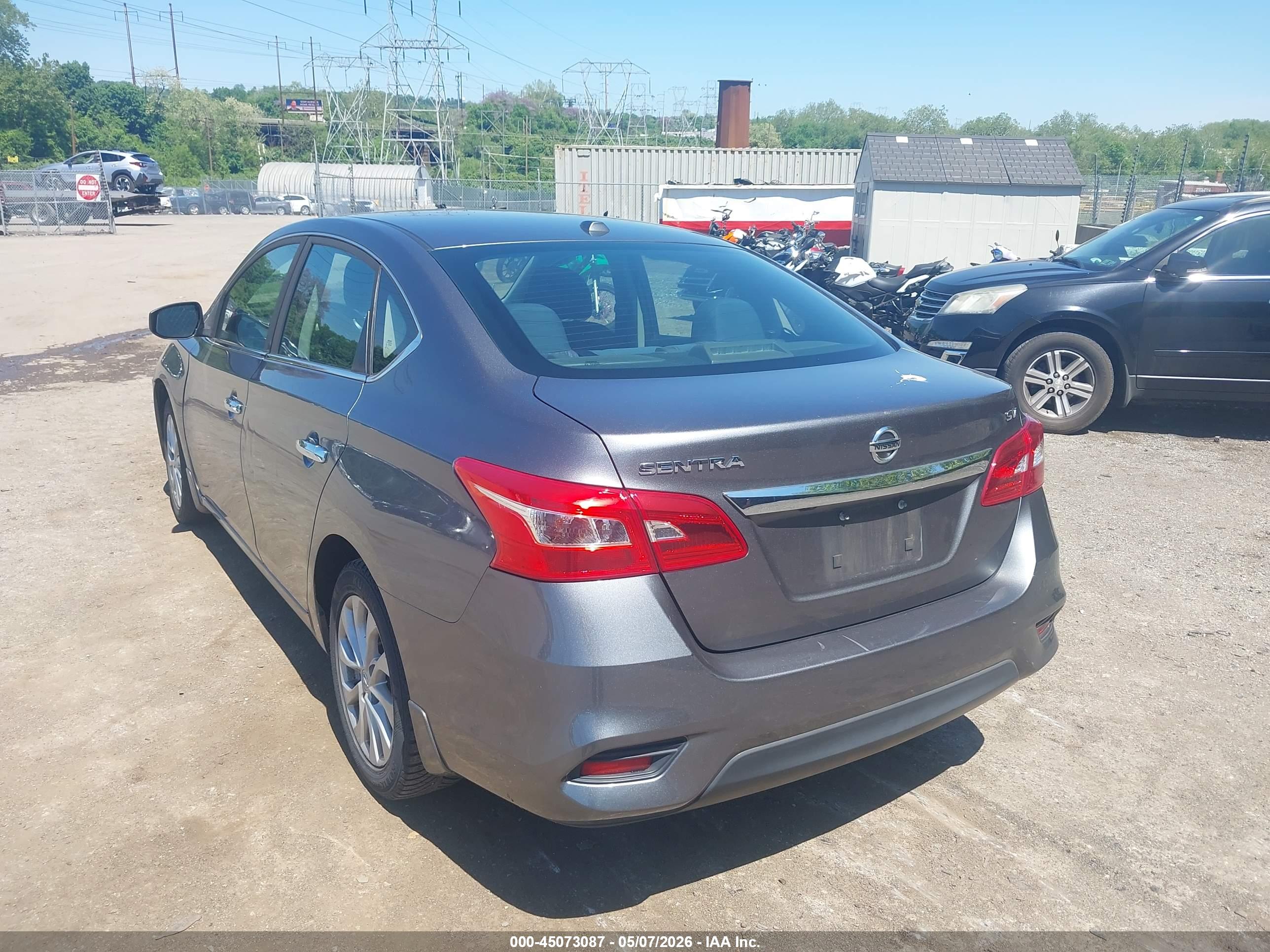 NISSAN SENTRA image 3