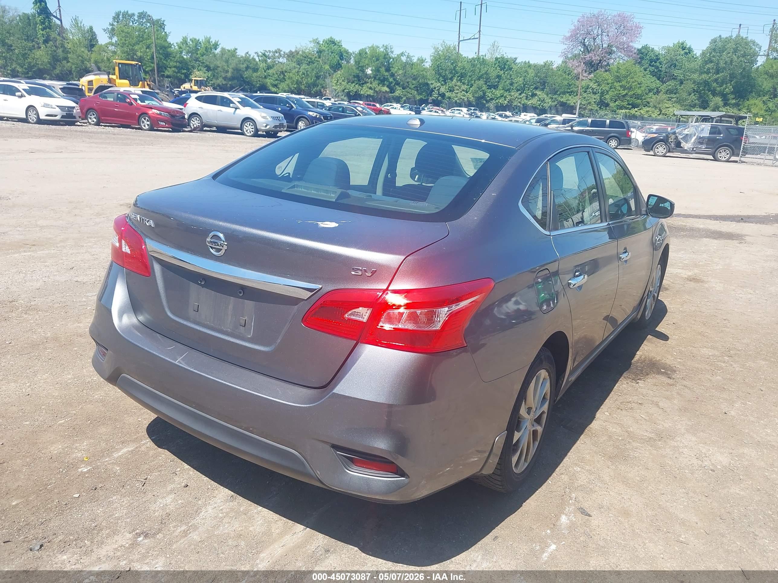 NISSAN SENTRA image 4