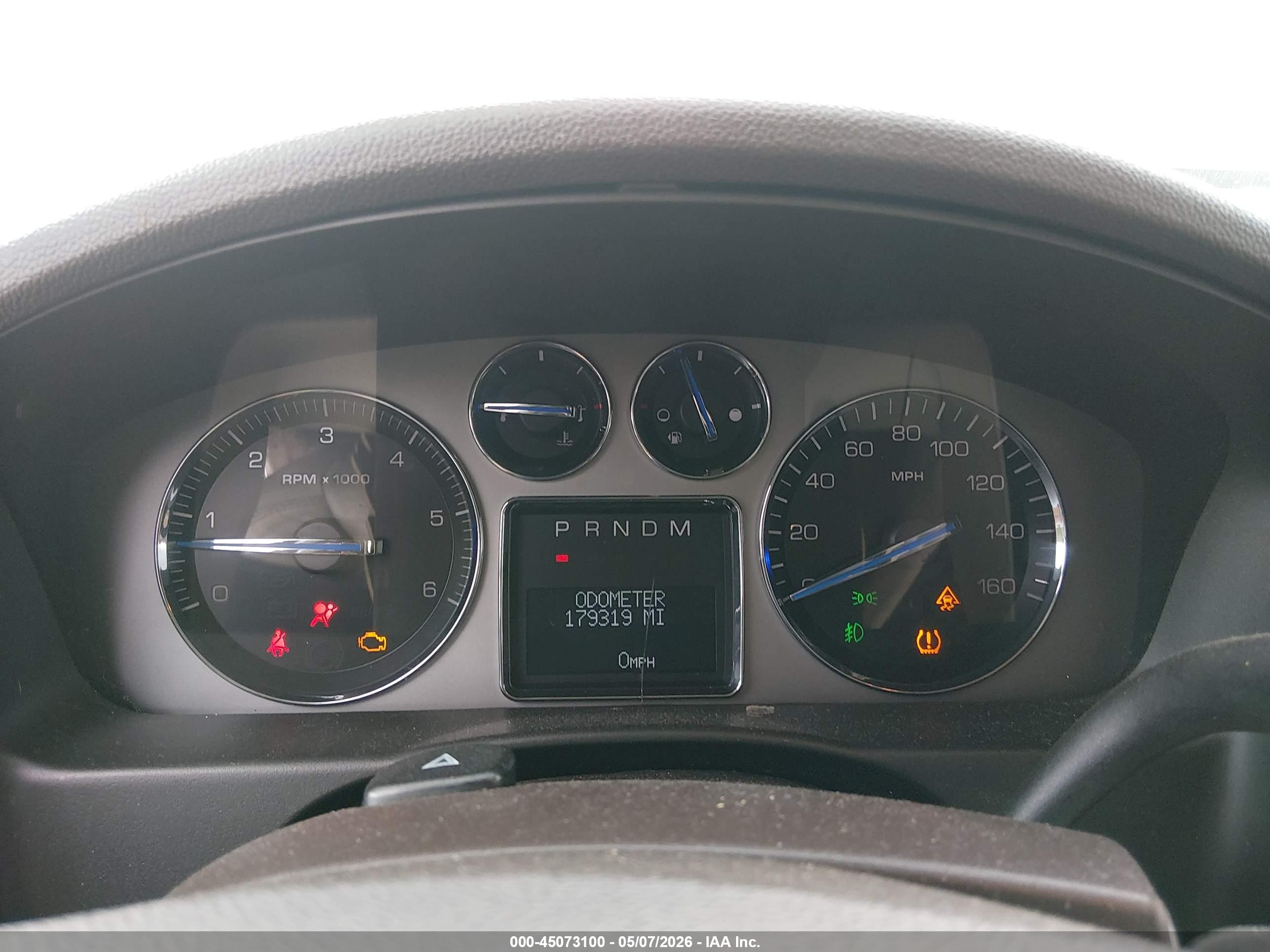 CADILLAC ESCALADE image 7