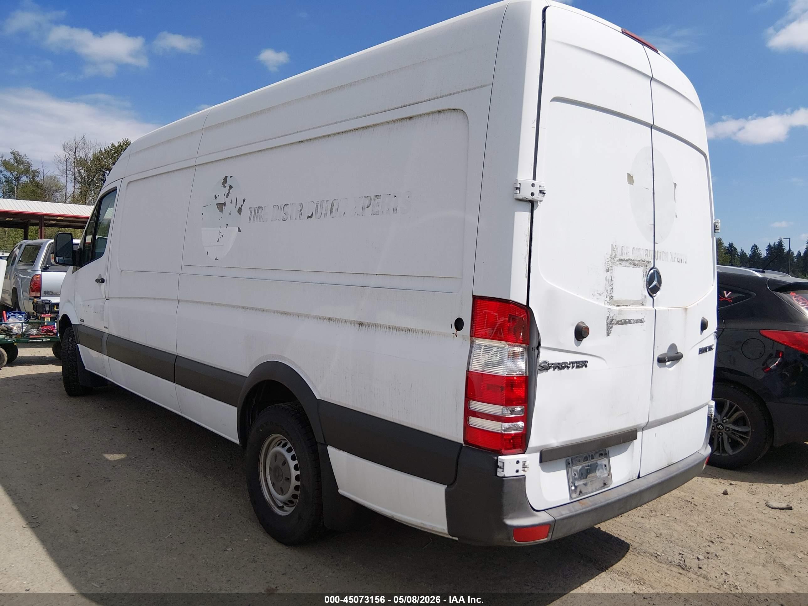 MERCEDES-BENZ SPRINTER image 3