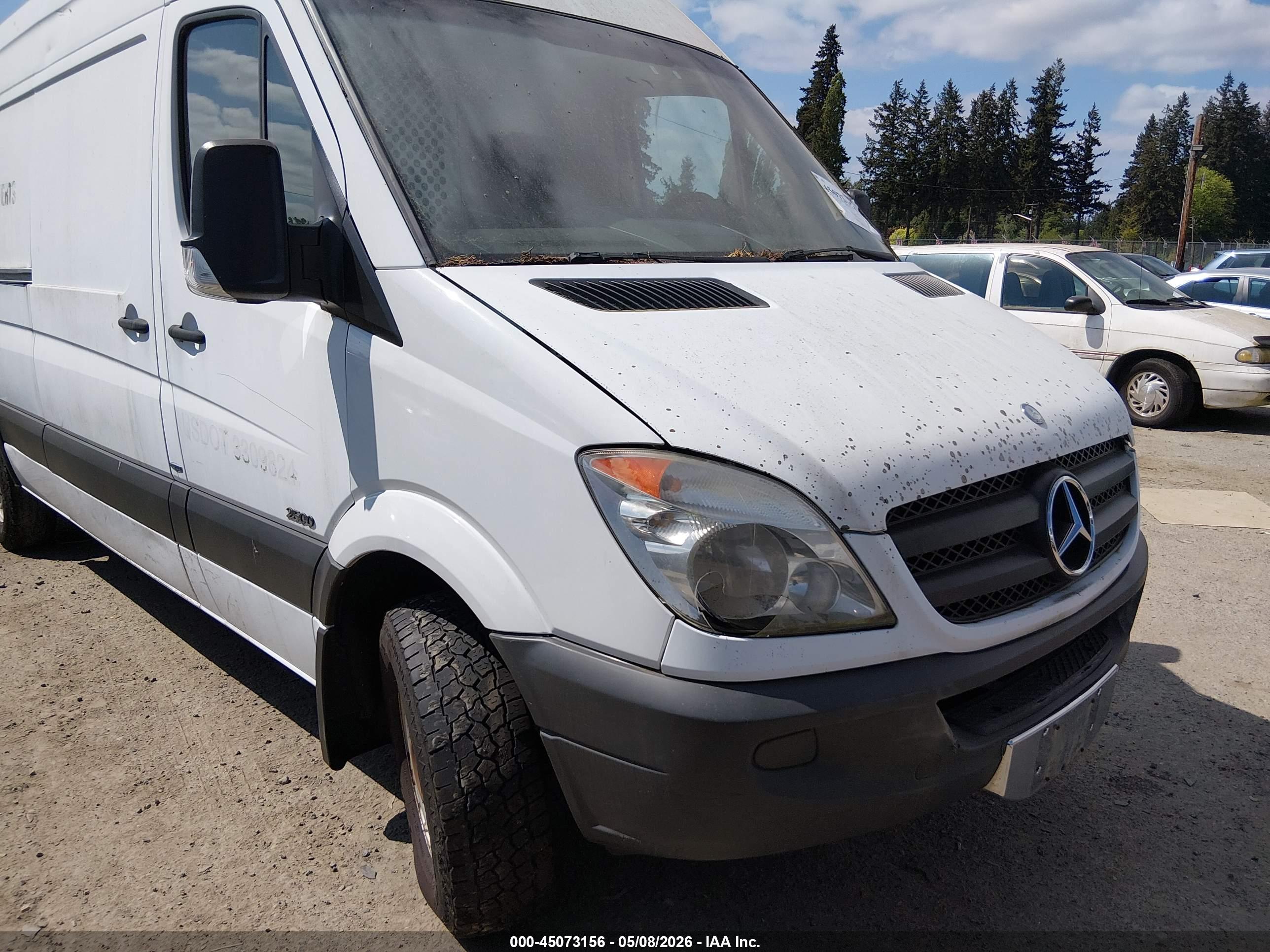 MERCEDES-BENZ SPRINTER image 6