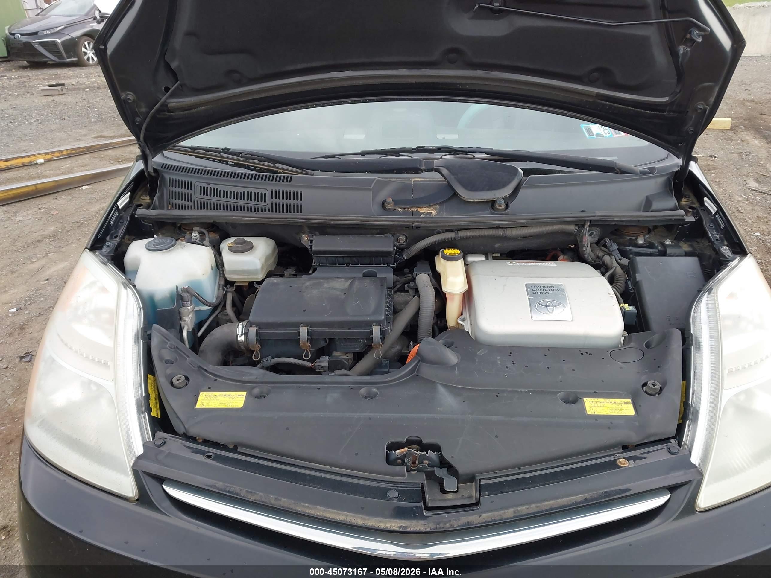 TOYOTA PRIUS image 10