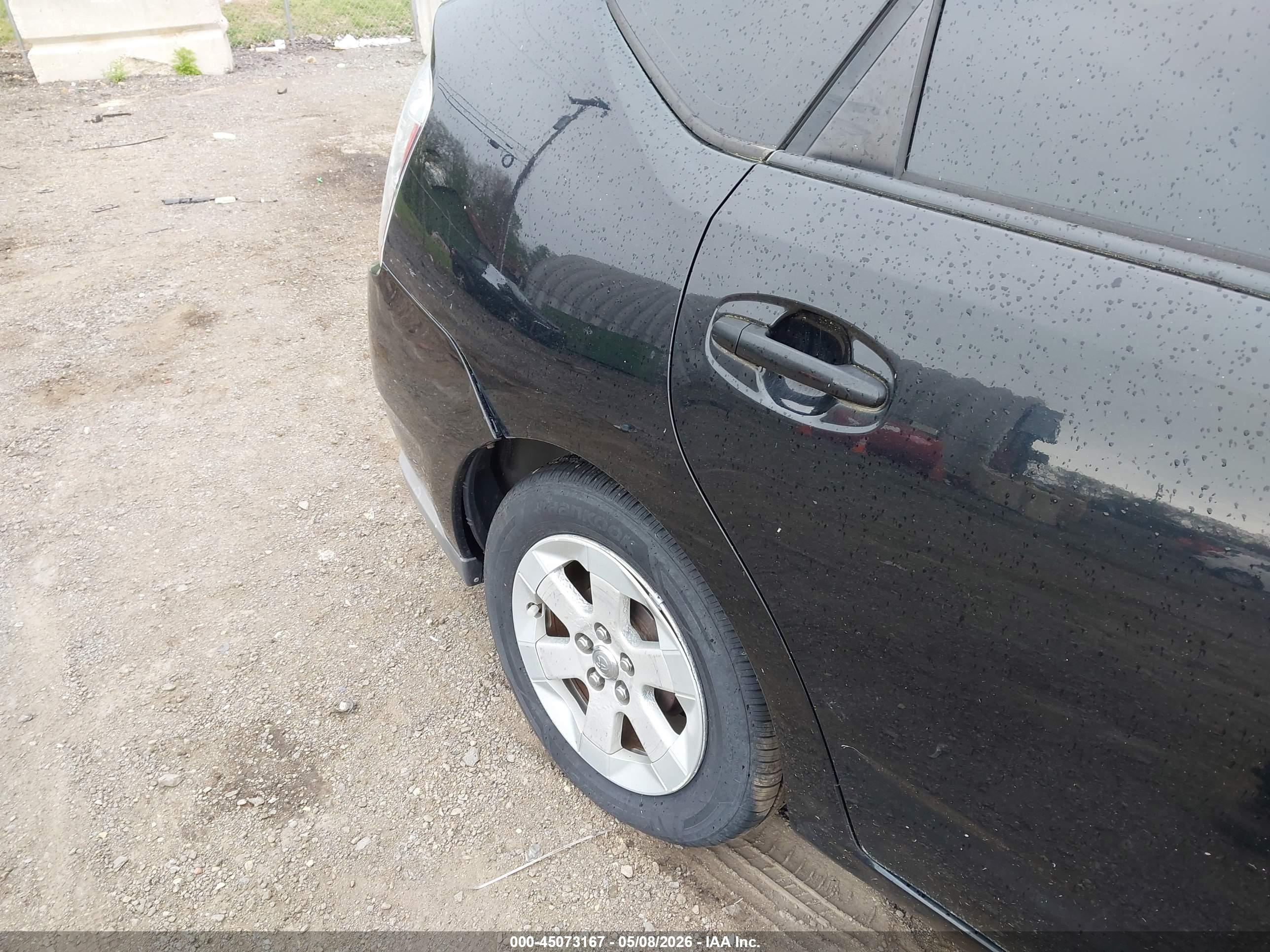 TOYOTA PRIUS image 6