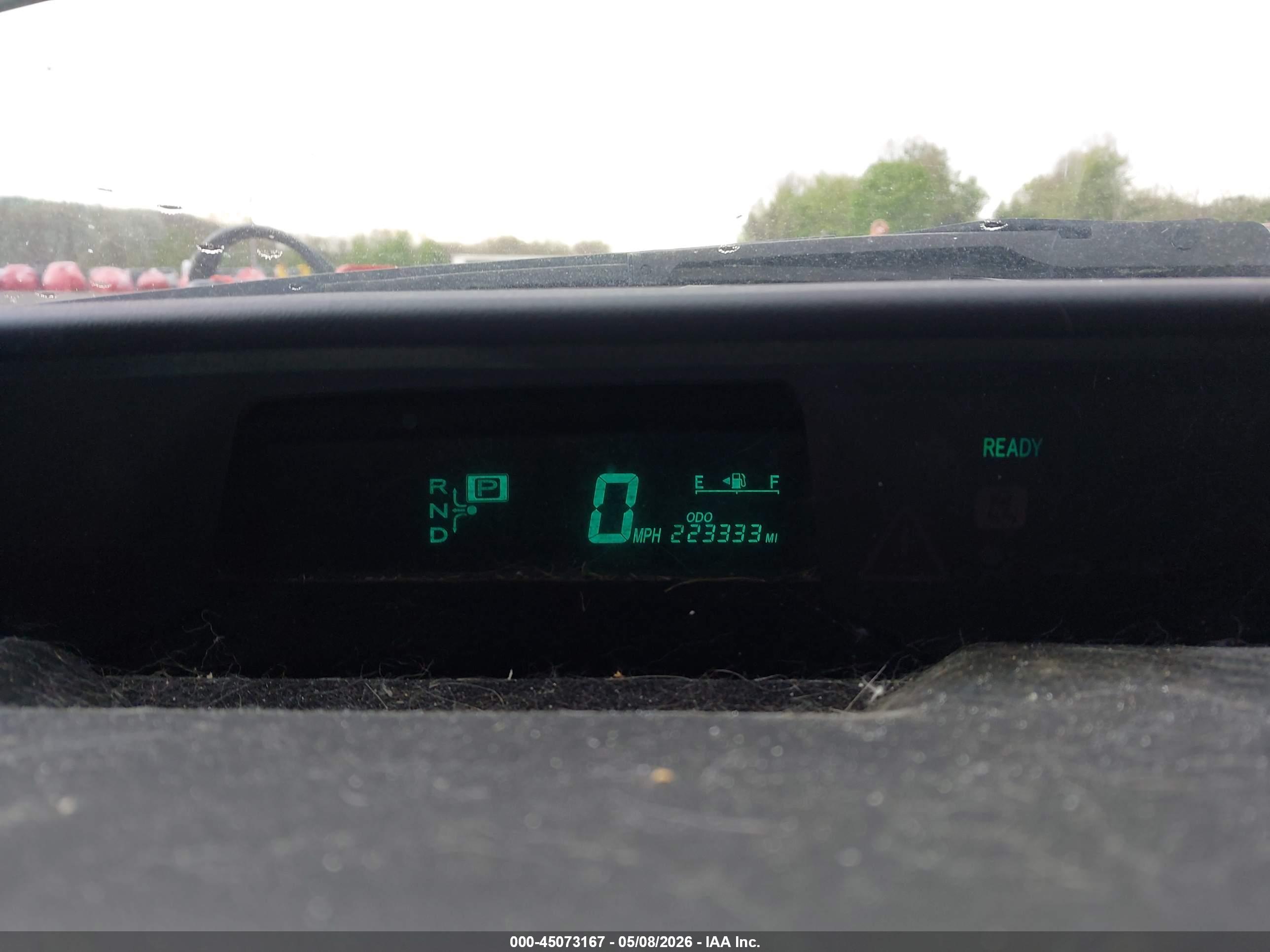 TOYOTA PRIUS image 7