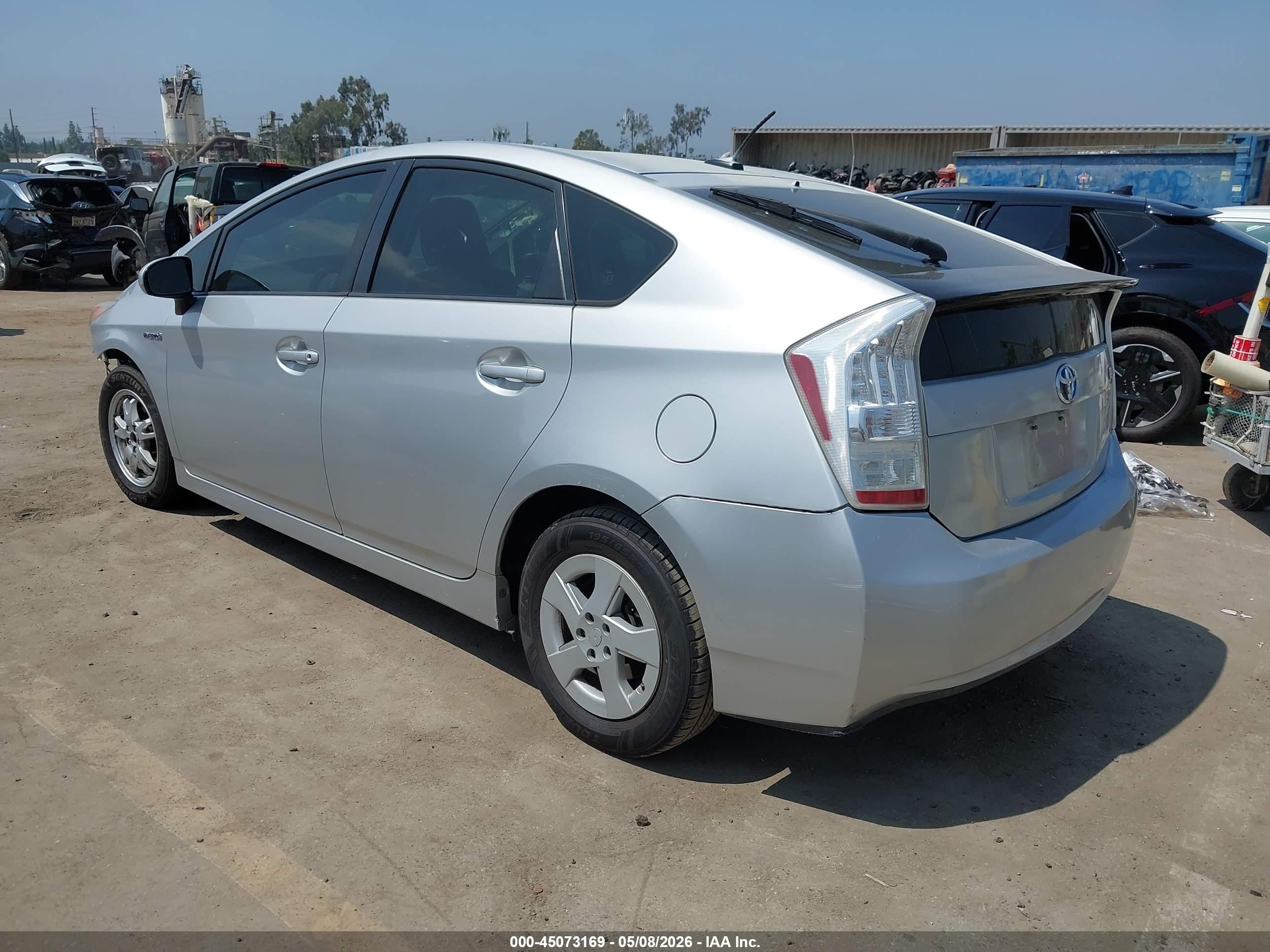 TOYOTA PRIUS image 3