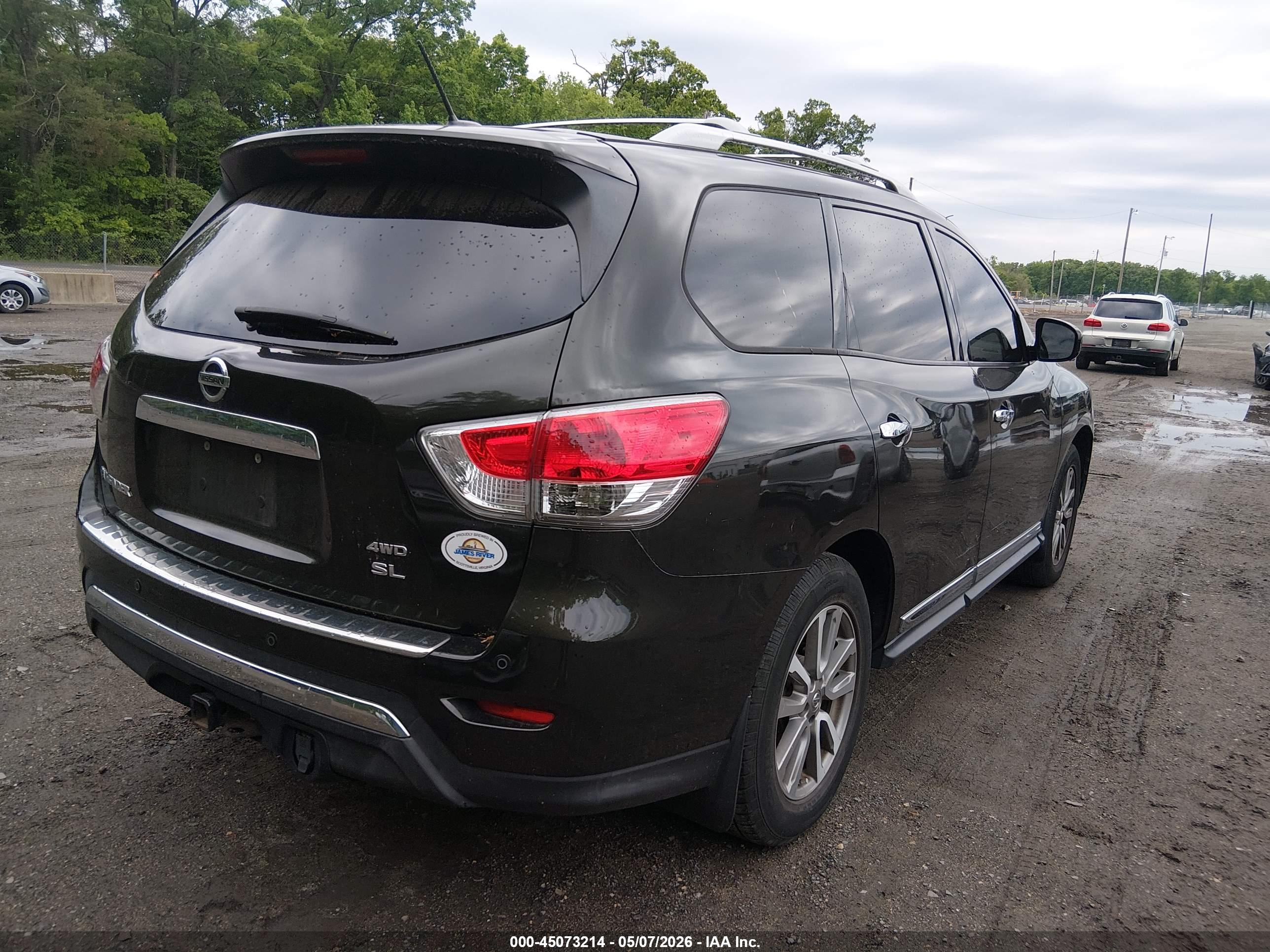 NISSAN PATHFINDER image 4