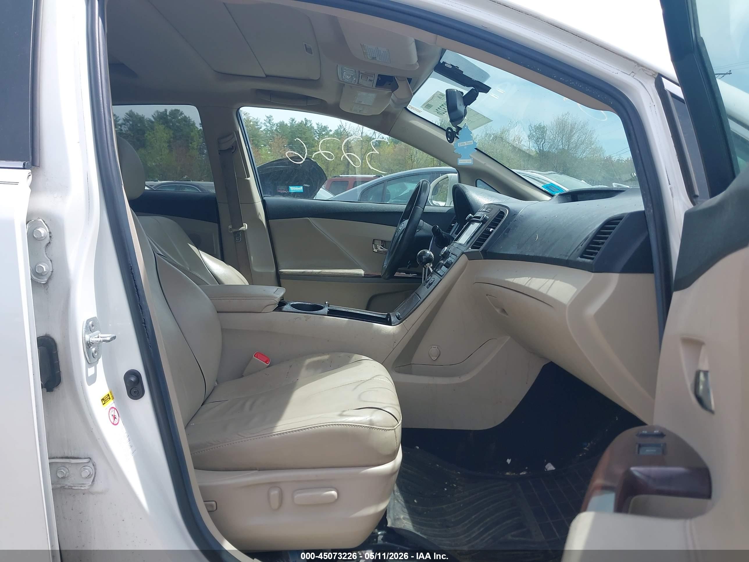 TOYOTA VENZA image 5
