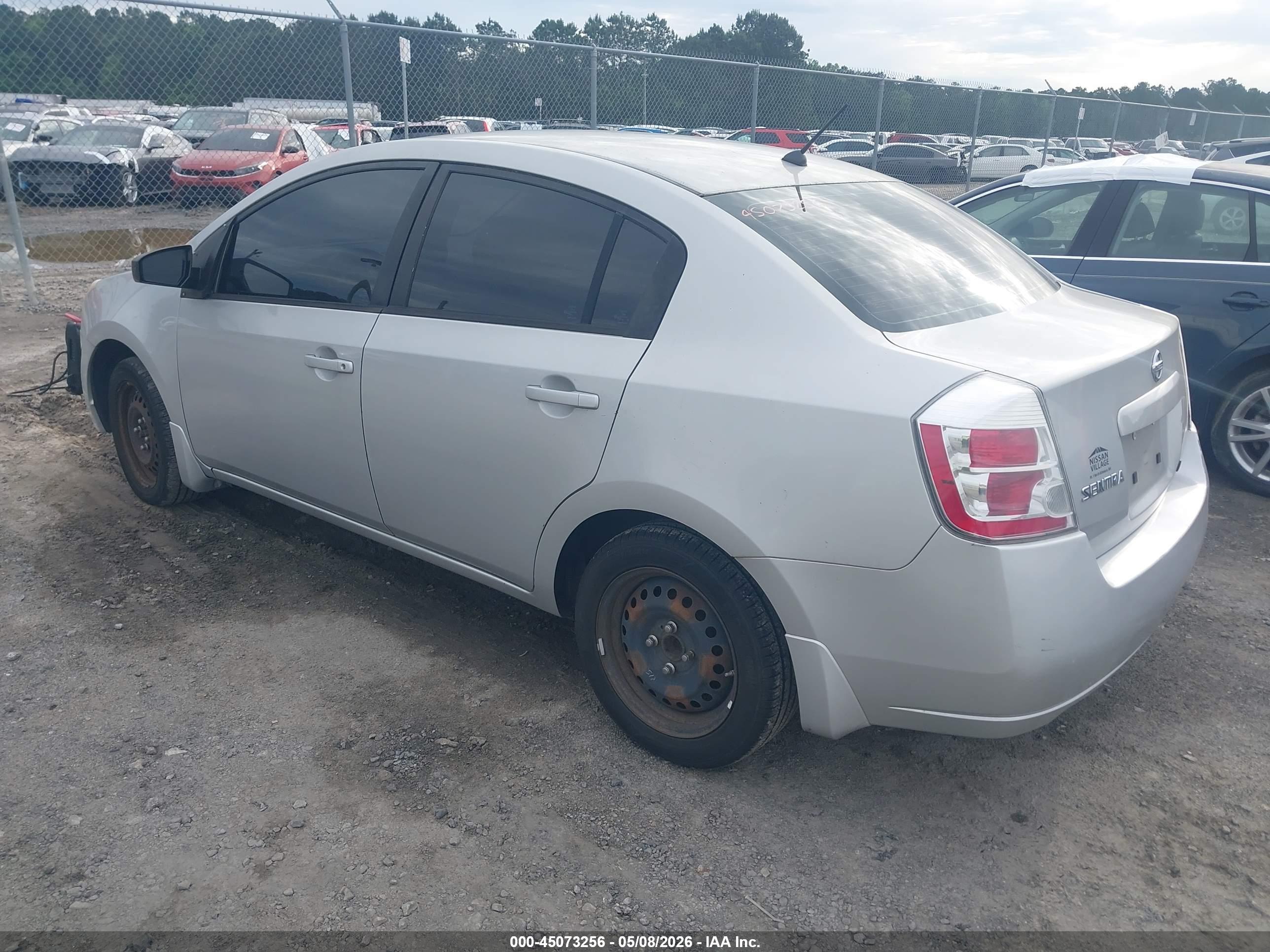 NISSAN SENTRA image 3
