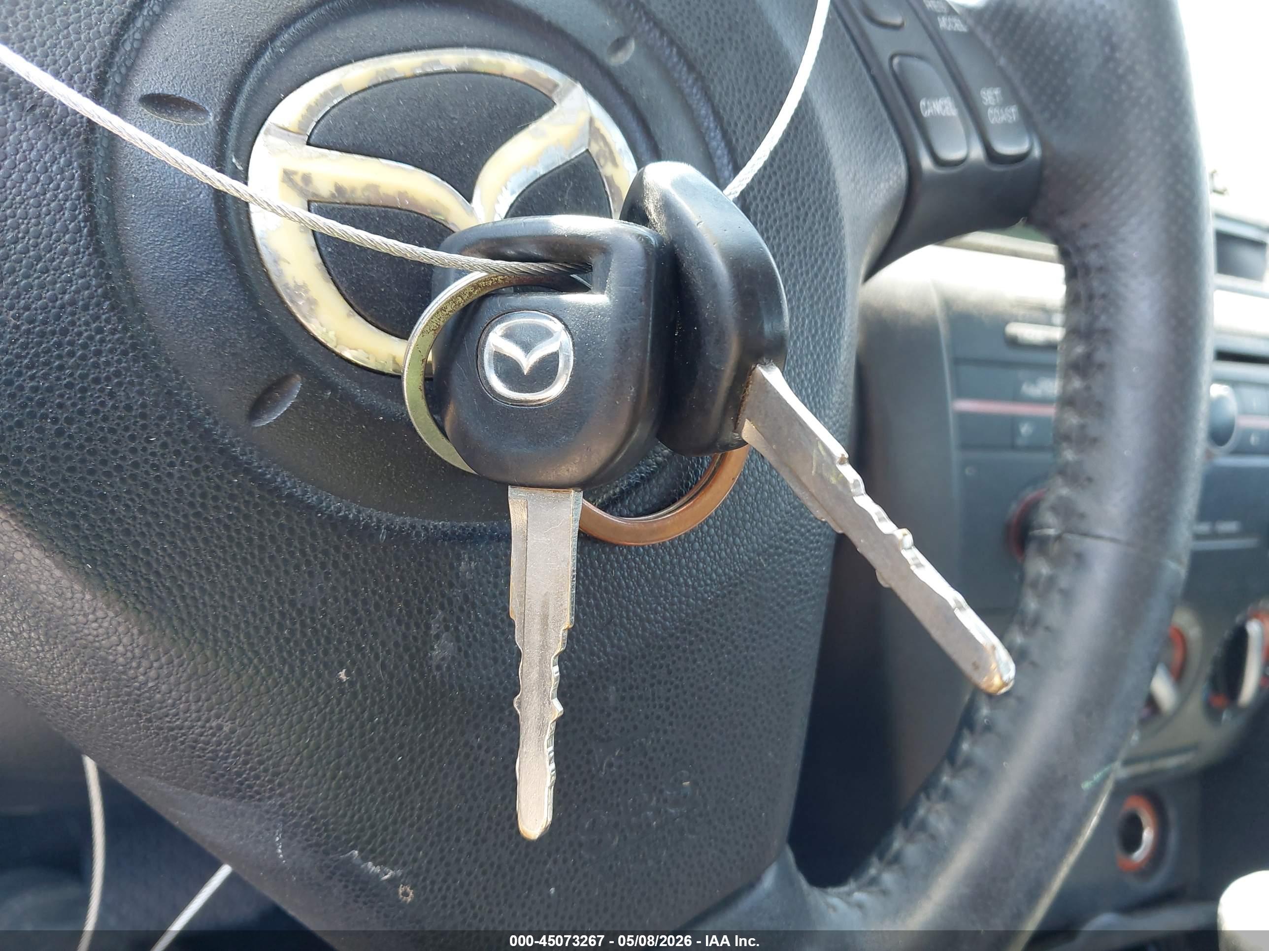 MAZDA MAZDA3 image 11