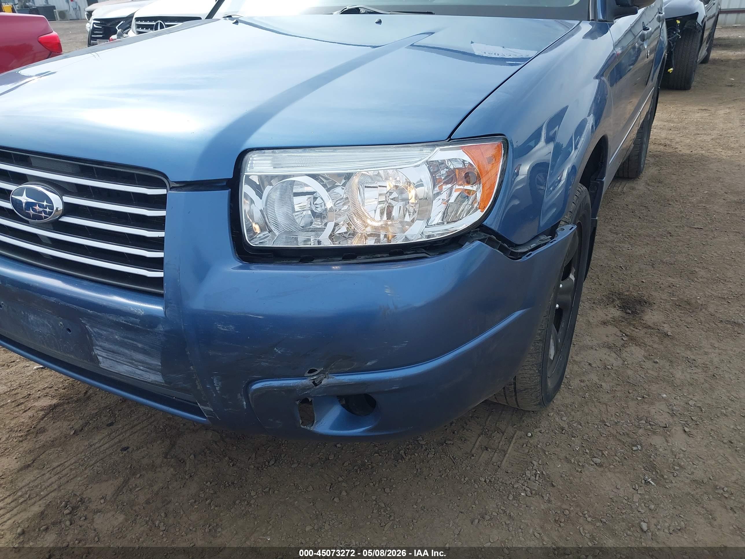 SUBARU FORESTER image 6