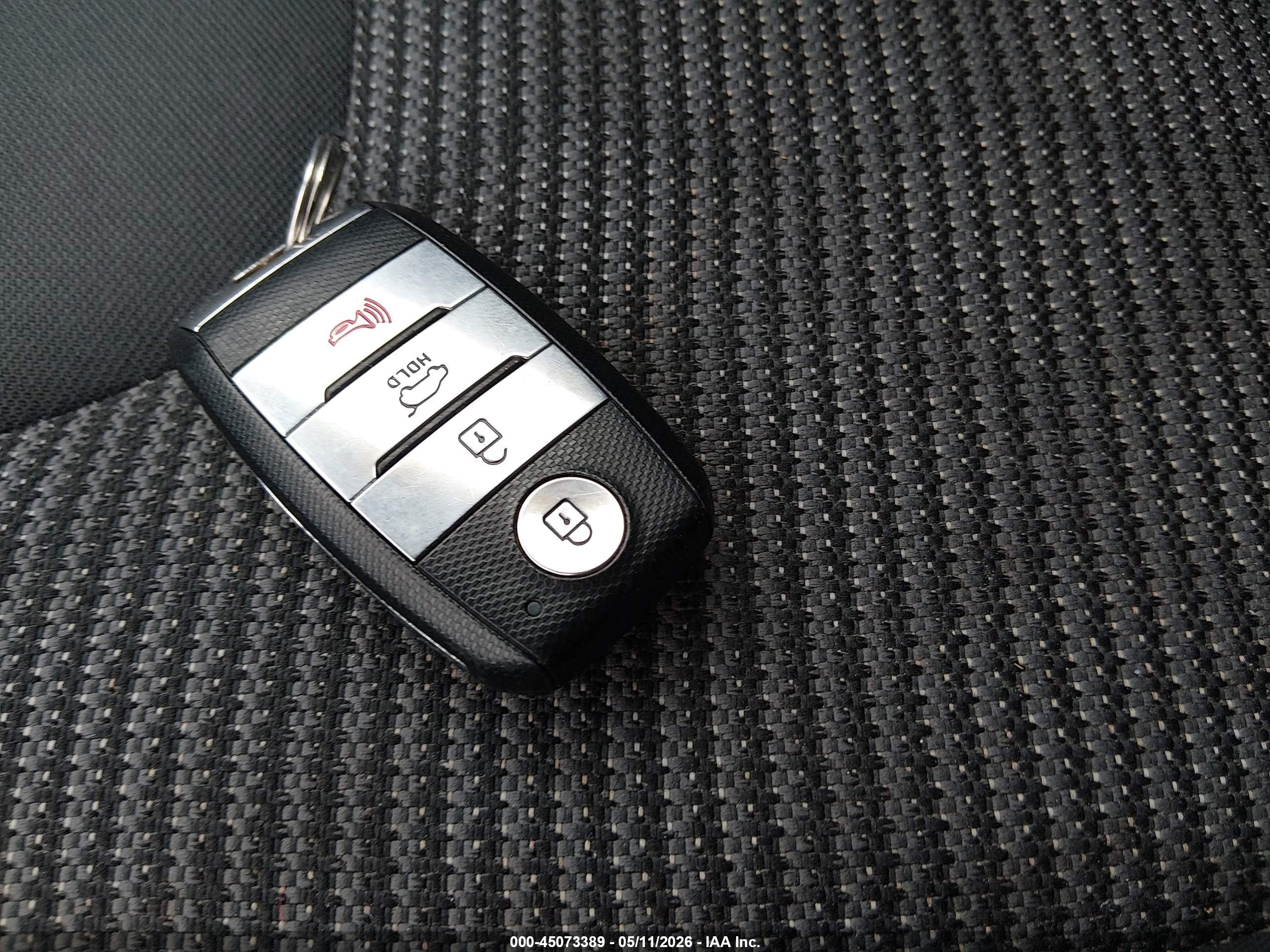 KIA NIRO image 11