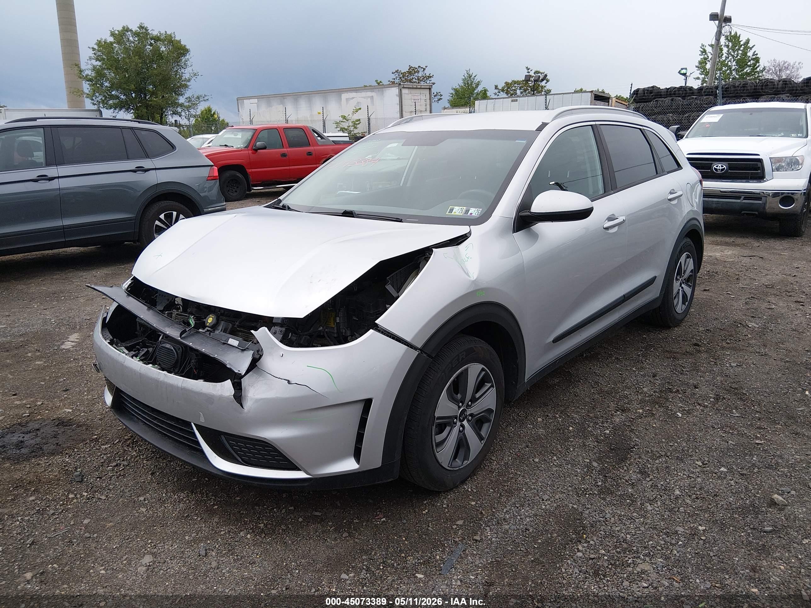 KIA NIRO image 2