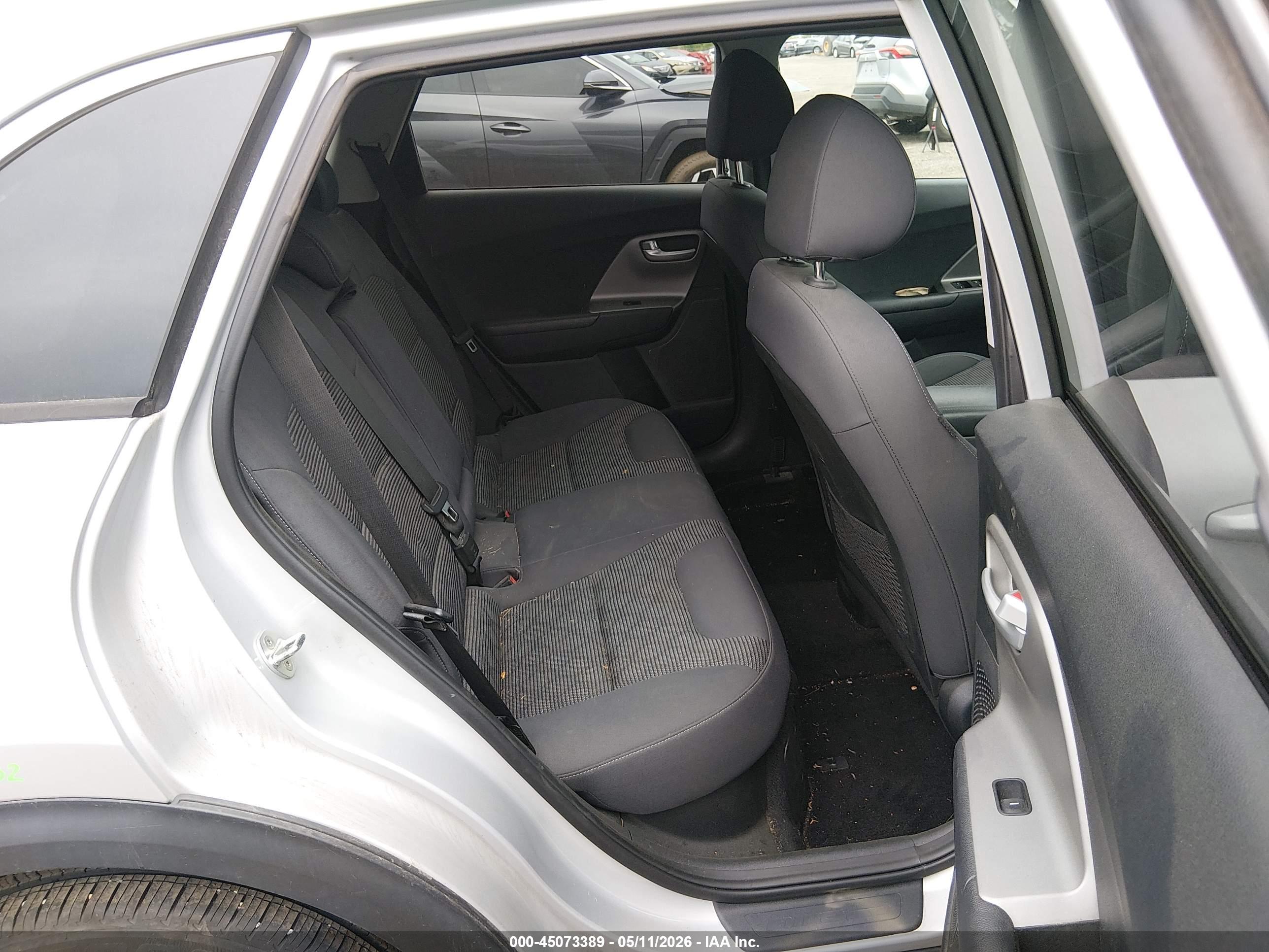 KIA NIRO image 8