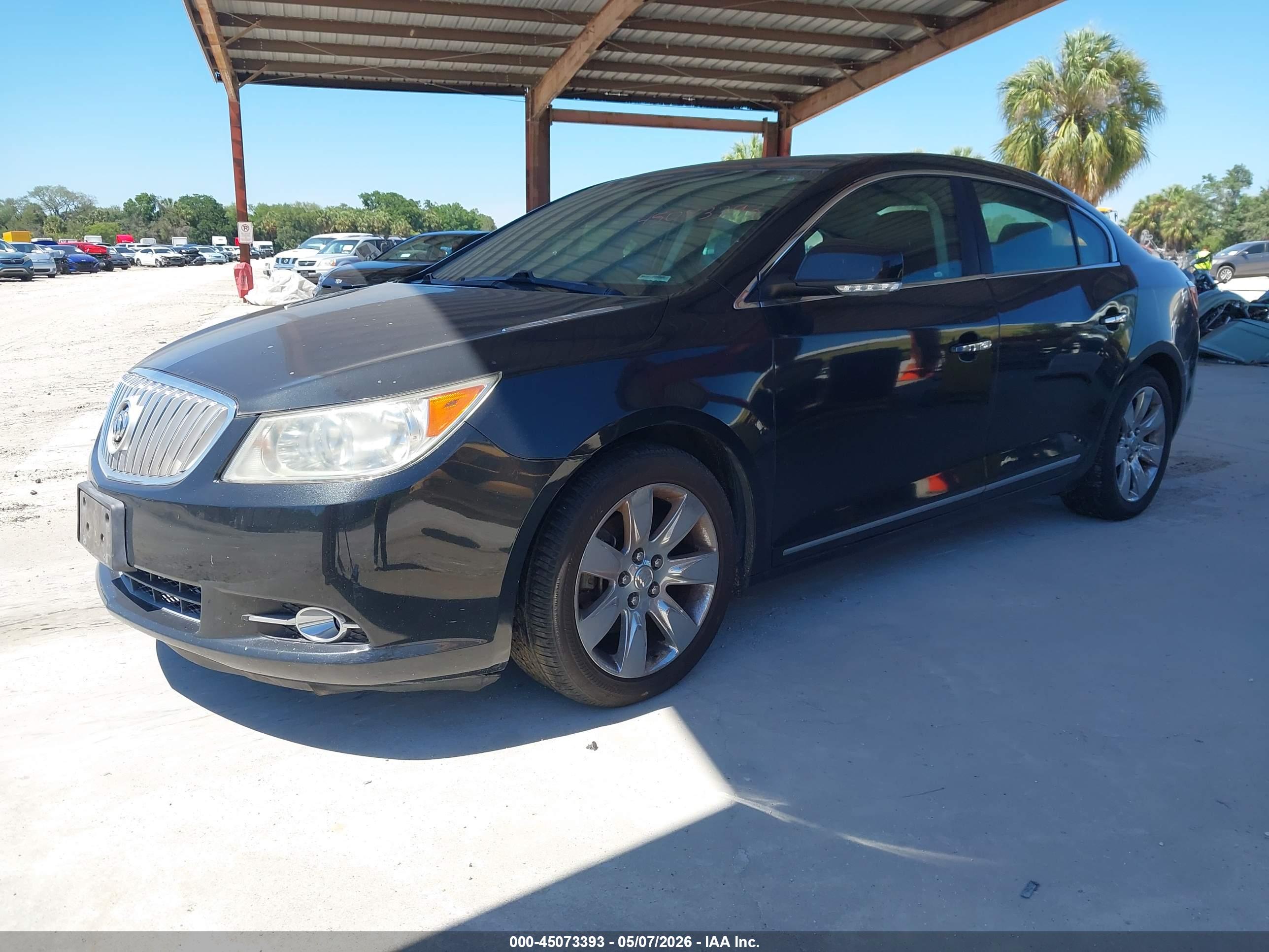 BUICK LACROSSE image 2