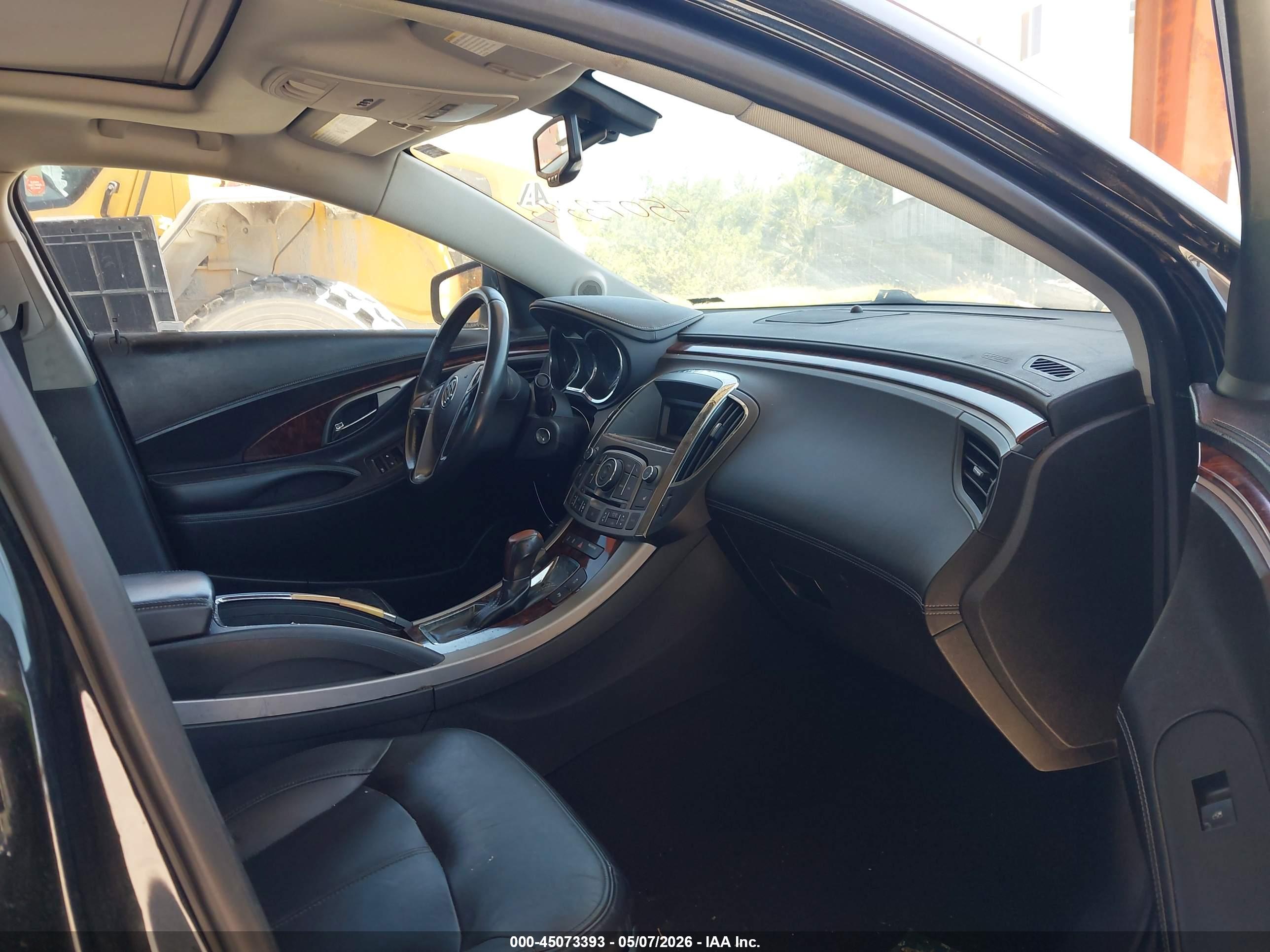 BUICK LACROSSE image 5